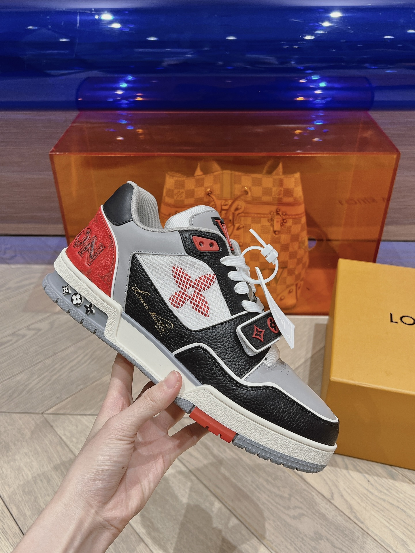 [Louis Vuitton Women