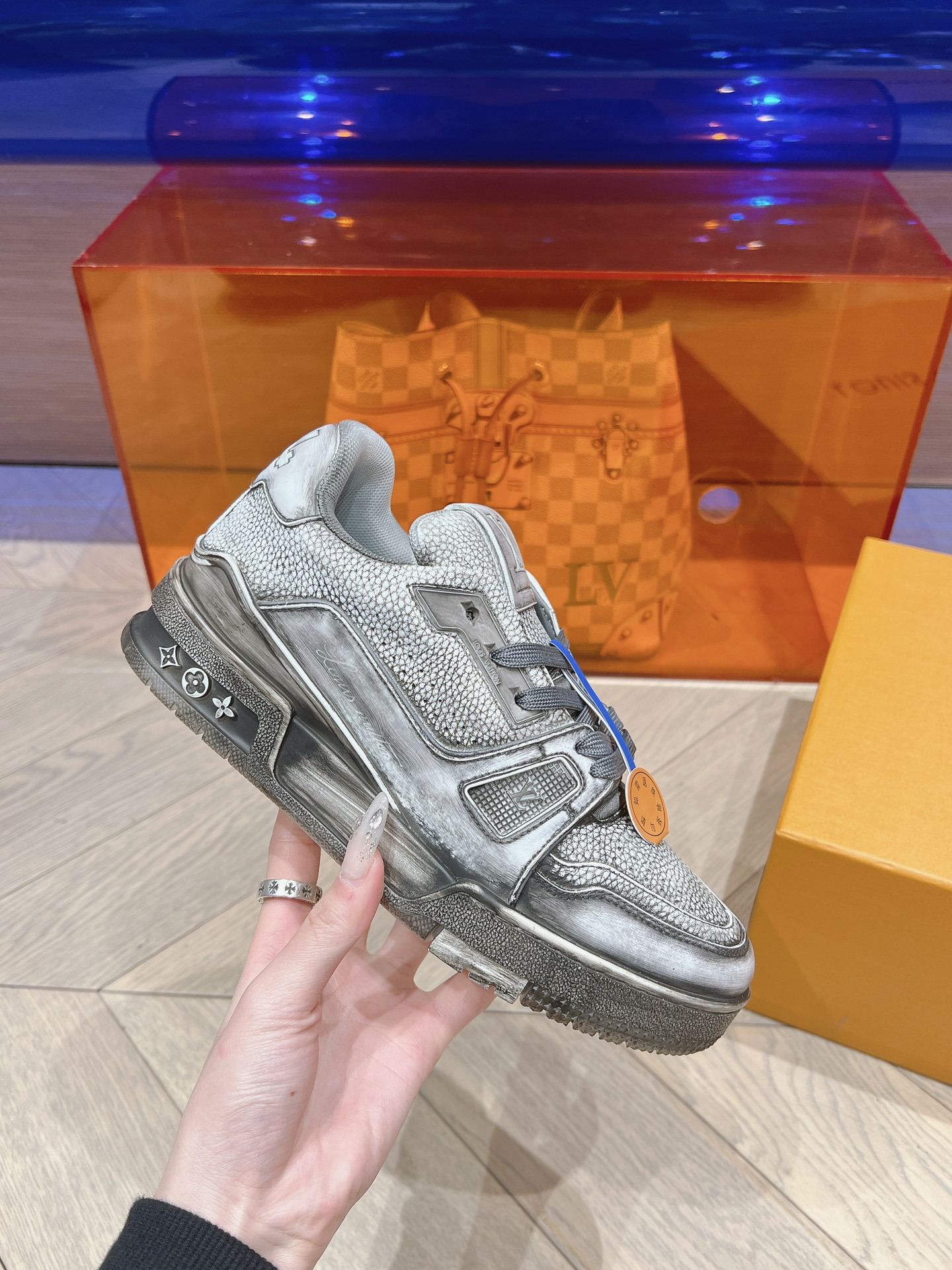 [Louis Vuitton Women