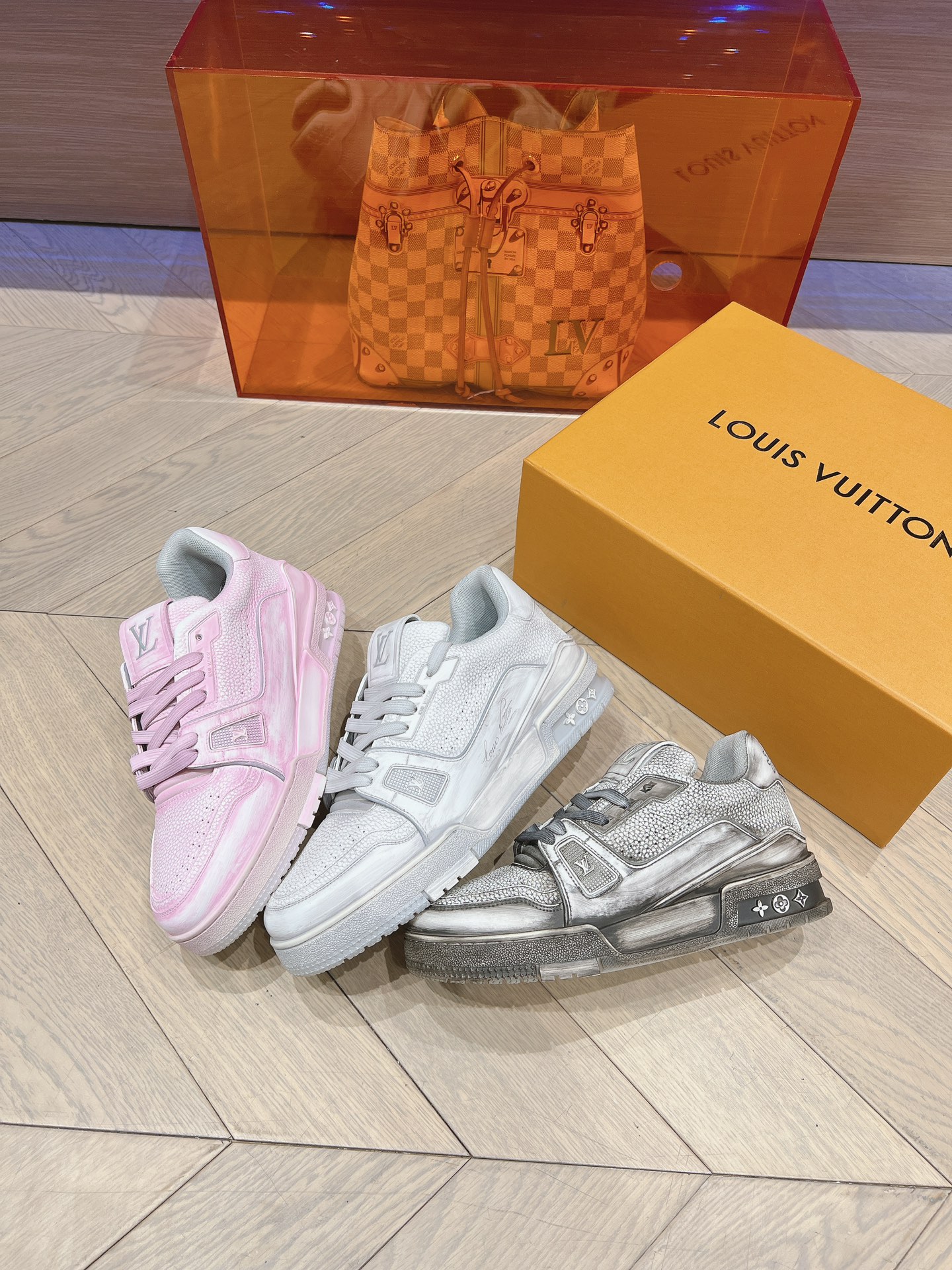 [Louis Vuitton Women