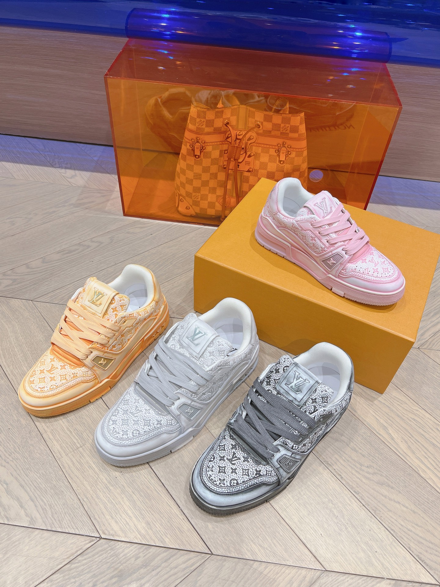 [Louis Vuitton Women