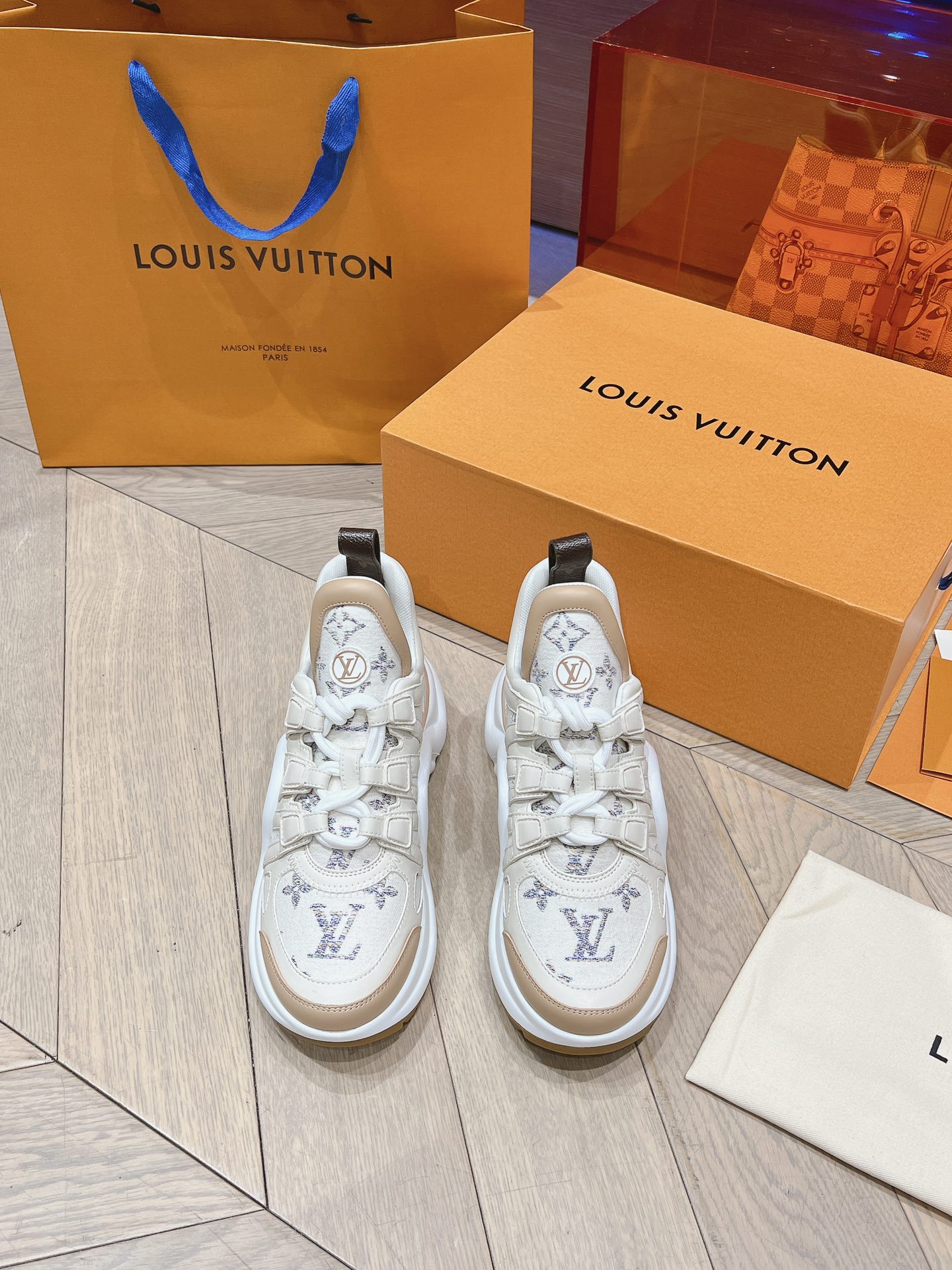 Louis Vuitton Geel Afdrukken Zomercollectie