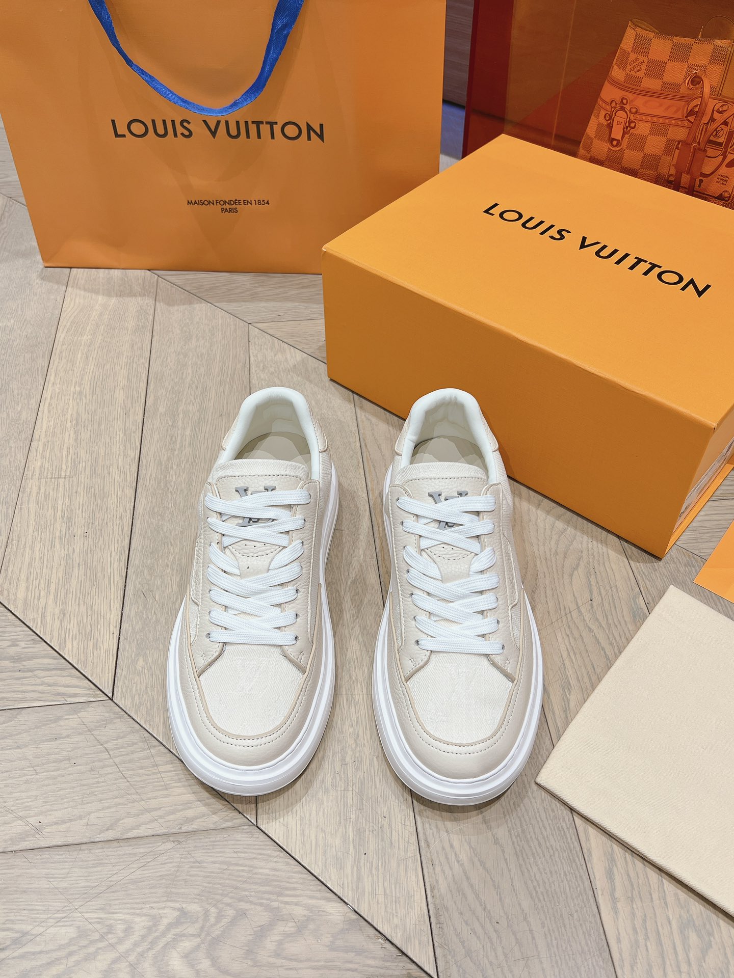 Louis Vuitton Skateboard Shoes White Lychee Pattern Men Cowhide PU