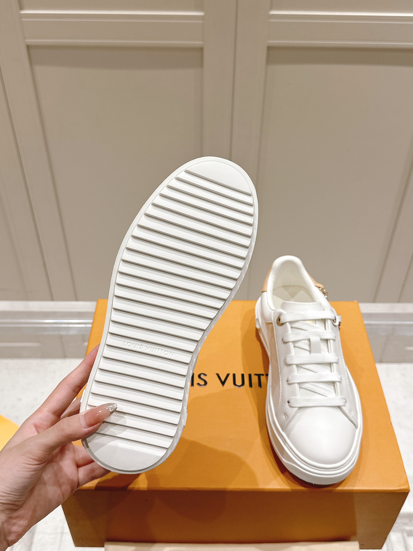 Louis Vuitton Women's White Leather Low-Top Sneakers with Charm Detail 10 i1728344964 9587 8
