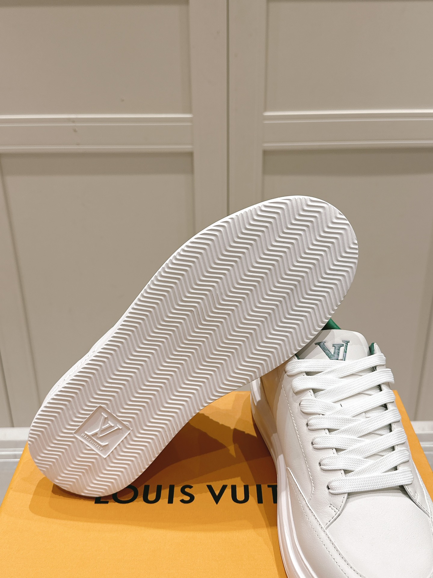 Louis Vuitton L Print Casual White Sneakers, Designer Fashion Shoes 10 i1740738327 4331 2