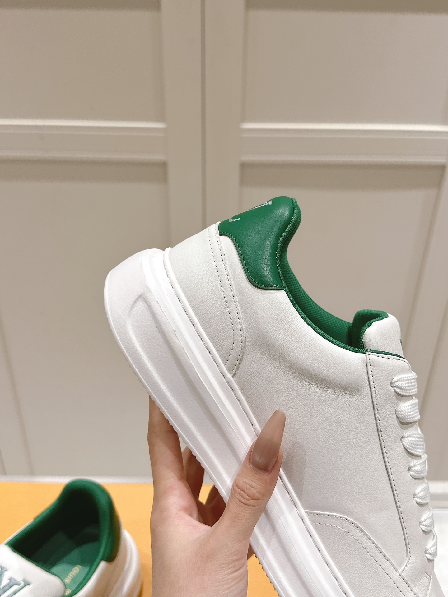 Louis Vuitton L Print Casual White Sneakers, Designer Fashion Shoes 9 i1740738327 6745 3