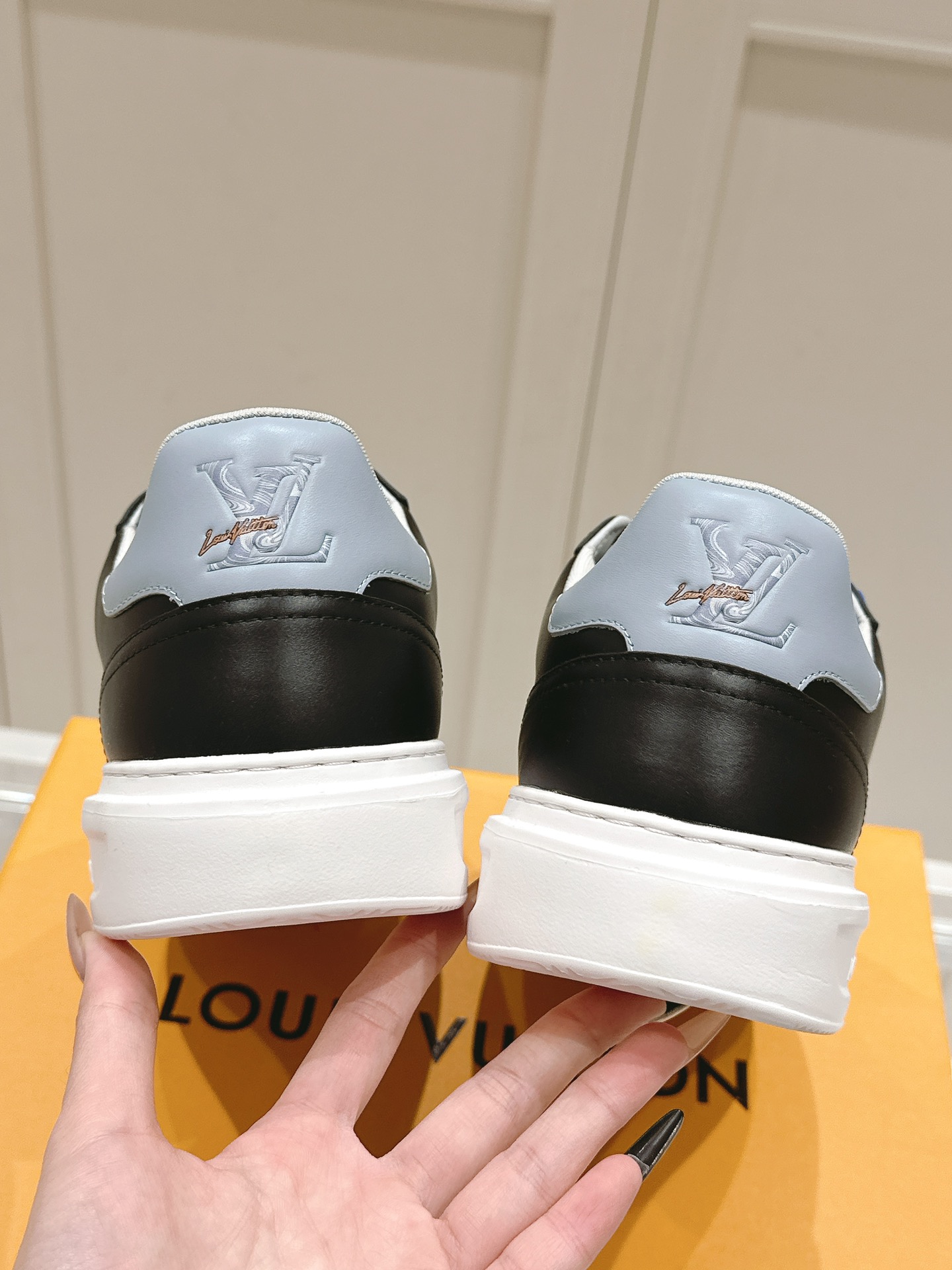 Louis Vuitton Black Leather Casual Sneakers with Embroidered Logo Details 8 i1740738412 8465 2