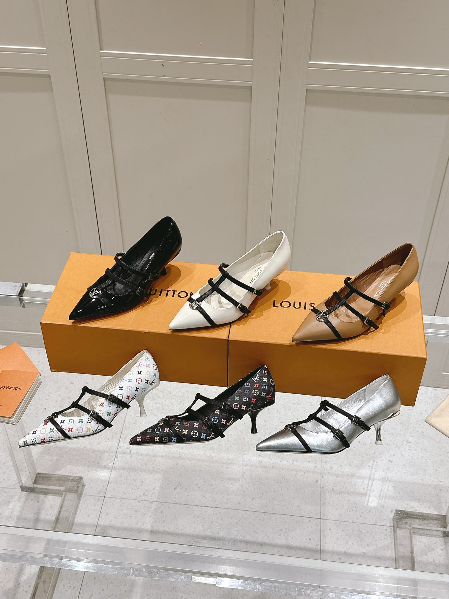 NO:258597,Collection pictures, single shoes19860909集合图,单鞋,Women's Shoes