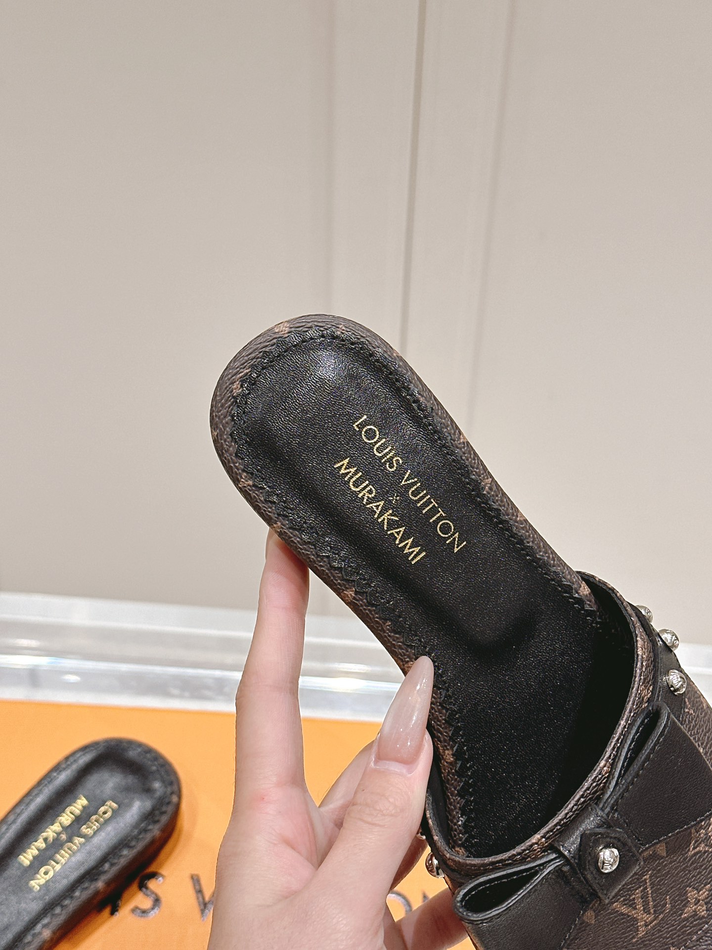 Louis Vuitton LV x TM 路易威登x村上隆联名6AM 系列 白三彩 平底 凉拖鞋