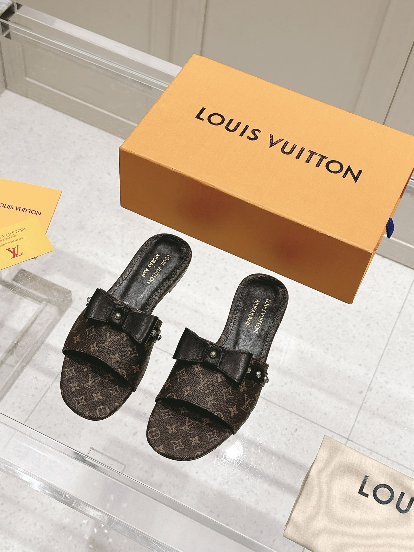 Louis Vuitton LV x TM 路易威登x村上隆联名6AM 系列 白三彩 平底 凉拖鞋