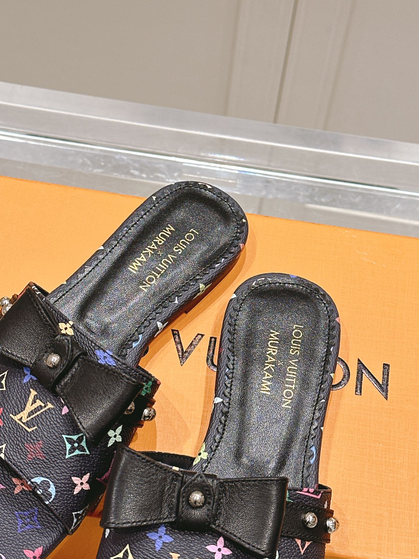 Louis Vuitton LV x TM 路易威登x村上隆联名6AM 系列 白三彩 平底 凉拖鞋