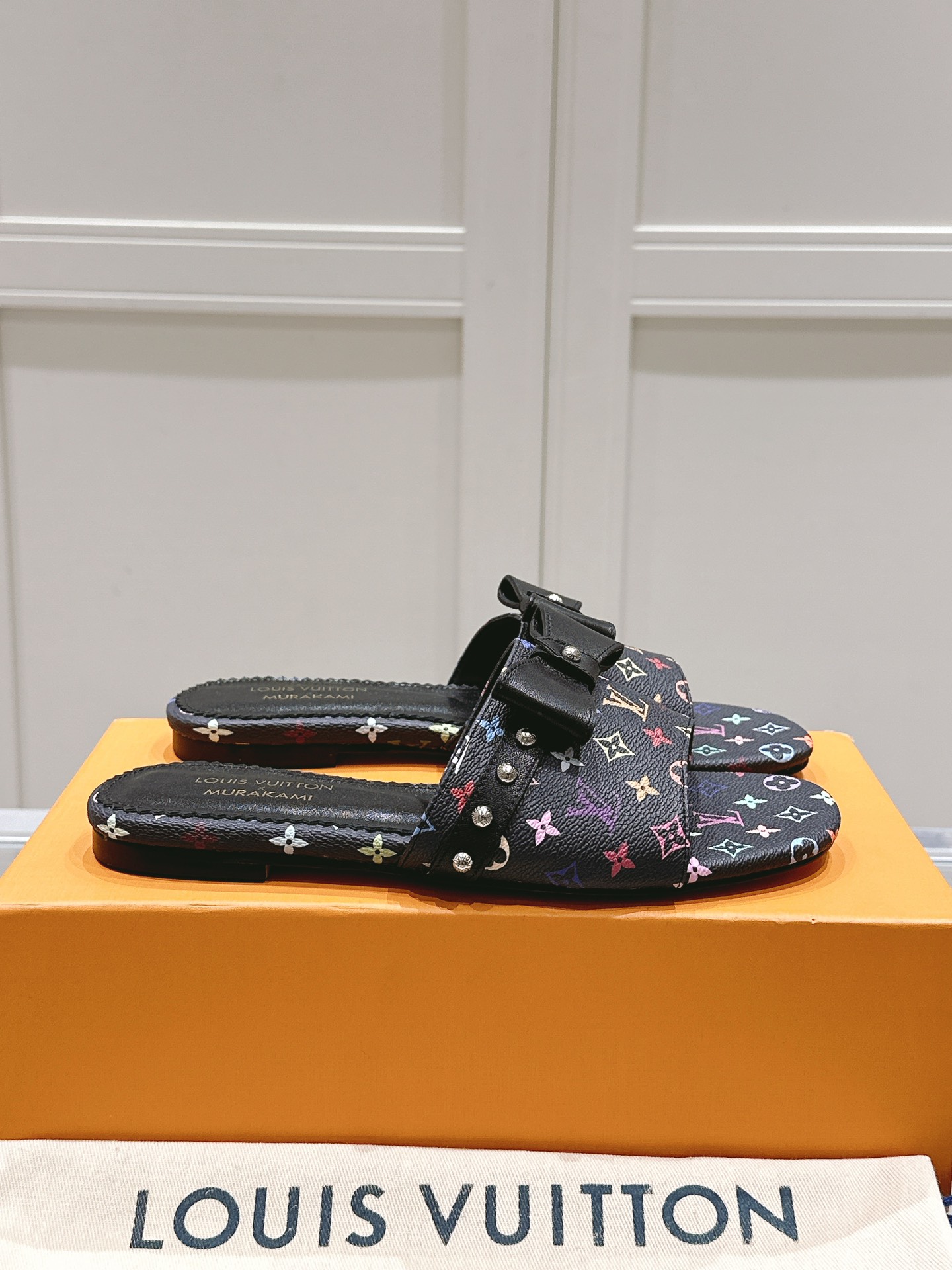 Louis Vuitton LV x TM 路易威登x村上隆联名6AM 系列 白三彩 平底 凉拖鞋
