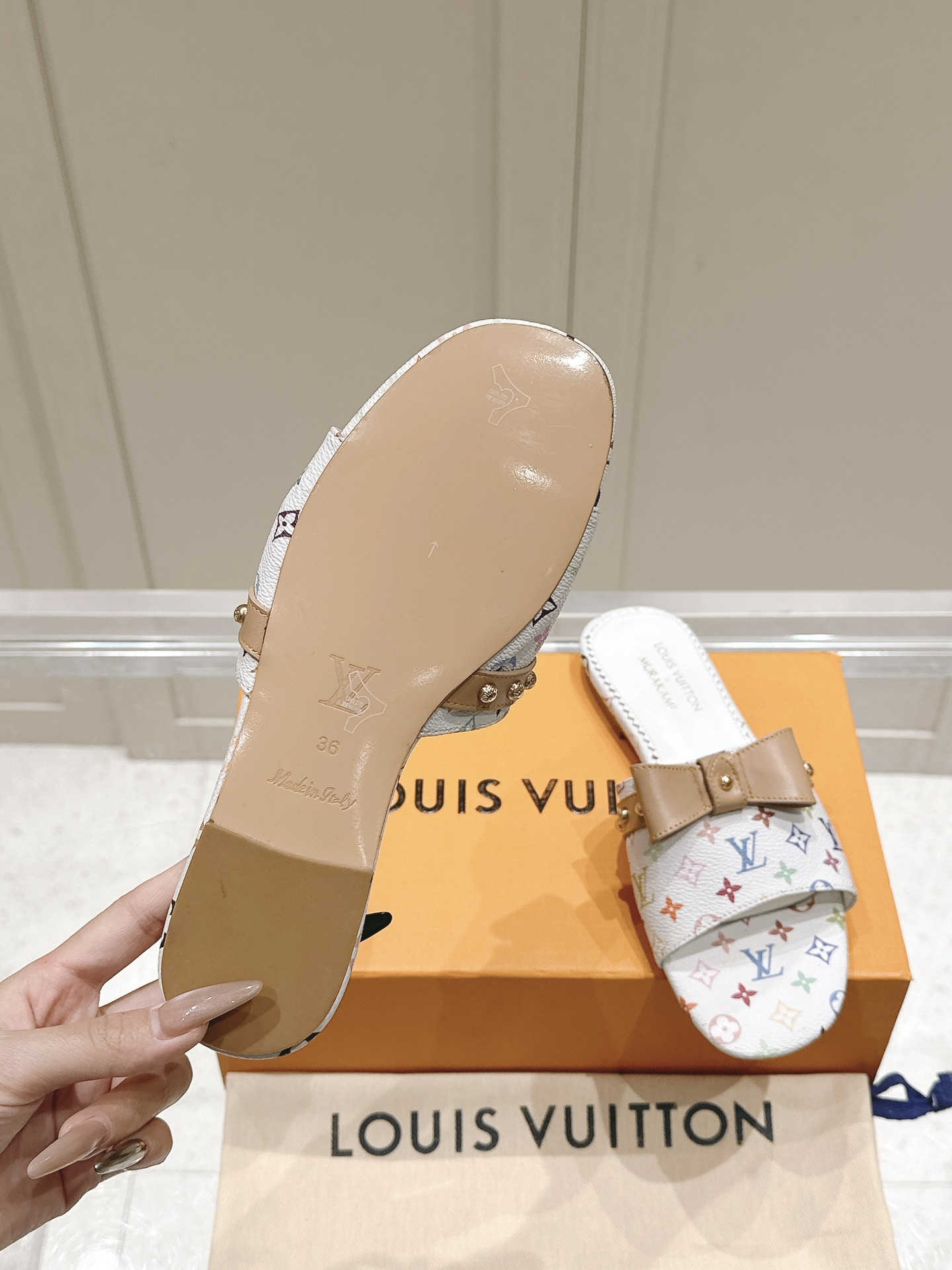 Louis Vuitton LV x TM 路易威登x村上隆联名6AM 系列 白三彩 平底 凉拖鞋