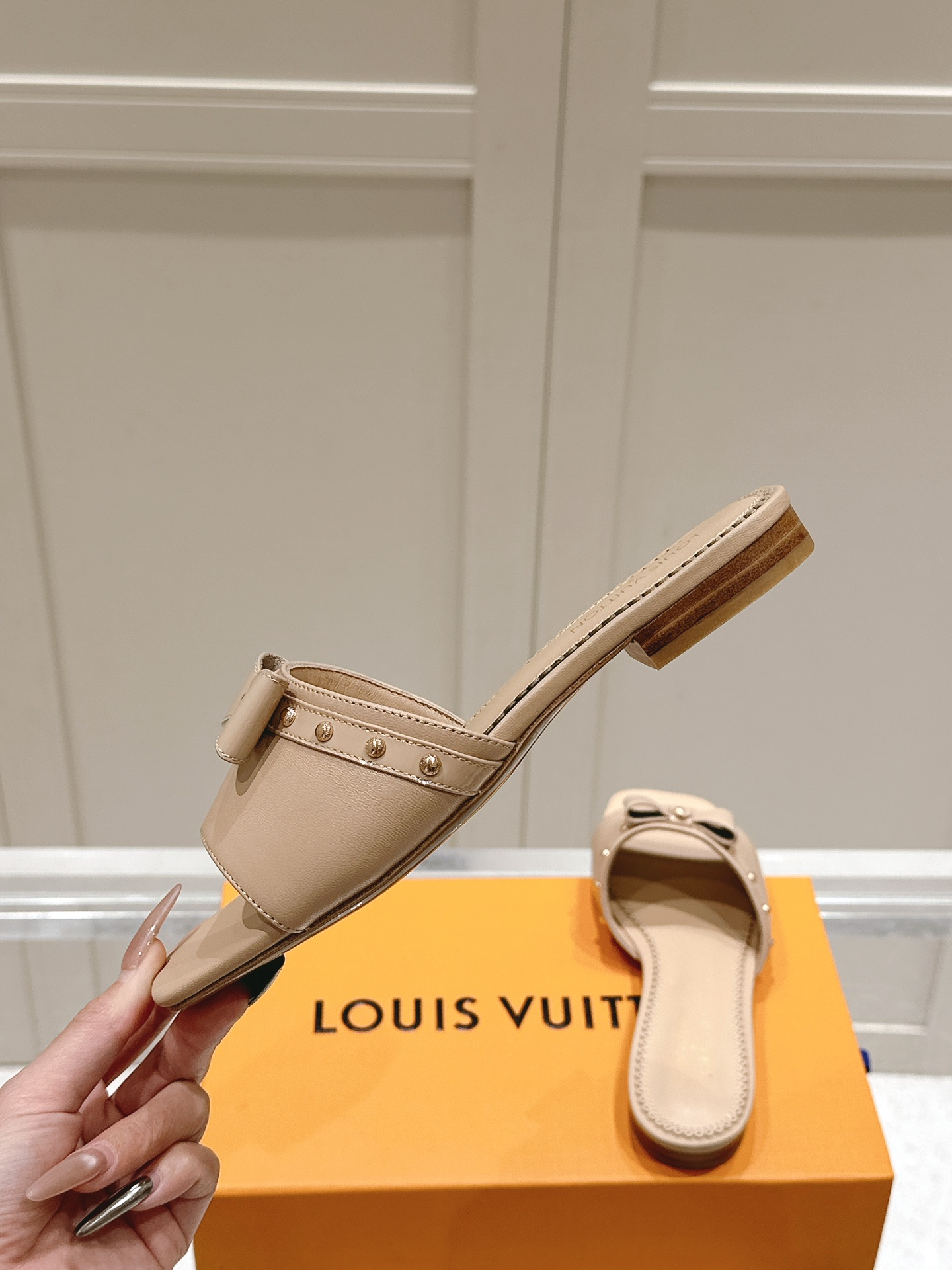 Louis Vuitton LV x TM 路易威登x村上隆联名6AM 系列 白三彩 平底 凉拖鞋