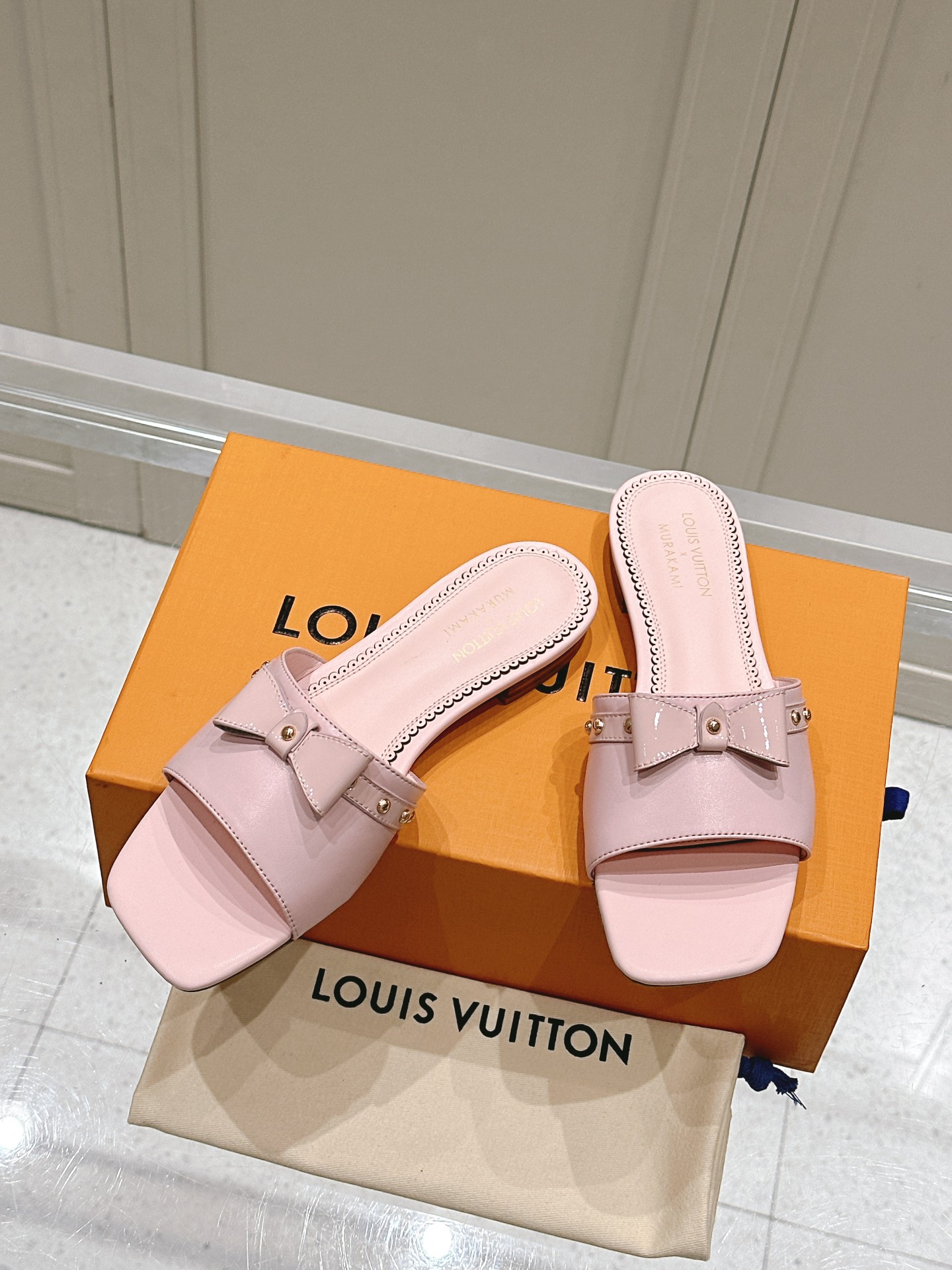 Louis Vuitton LV x TM 路易威登x村上隆联名6AM 系列 白三彩 平底 凉拖鞋