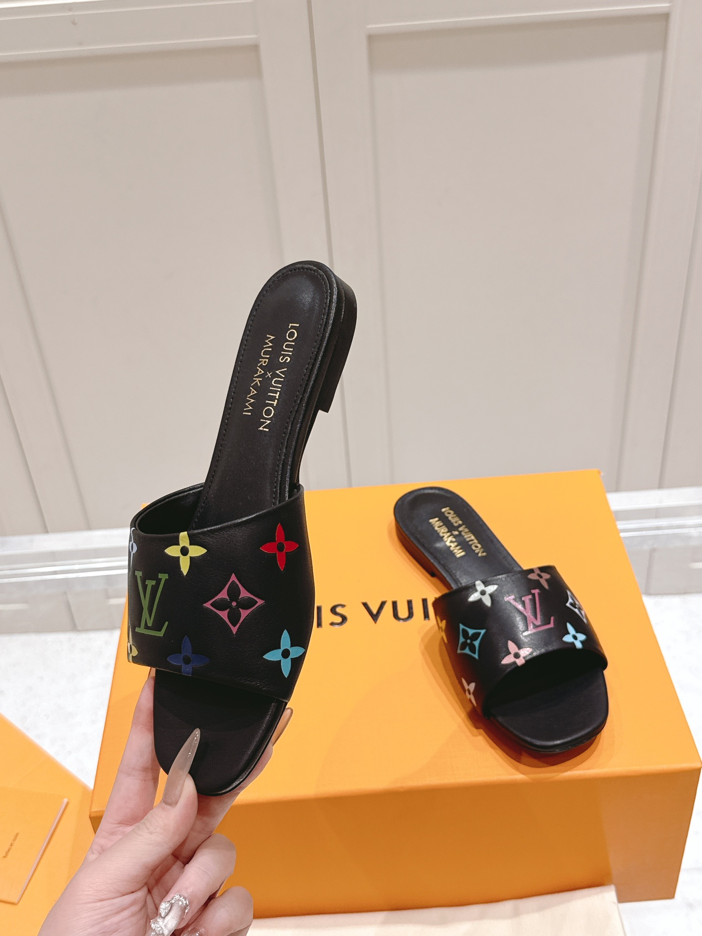 Louis Vuitton LV x TM 路易威登x村上隆联名6AM 系列 白三彩 平底 凉拖鞋