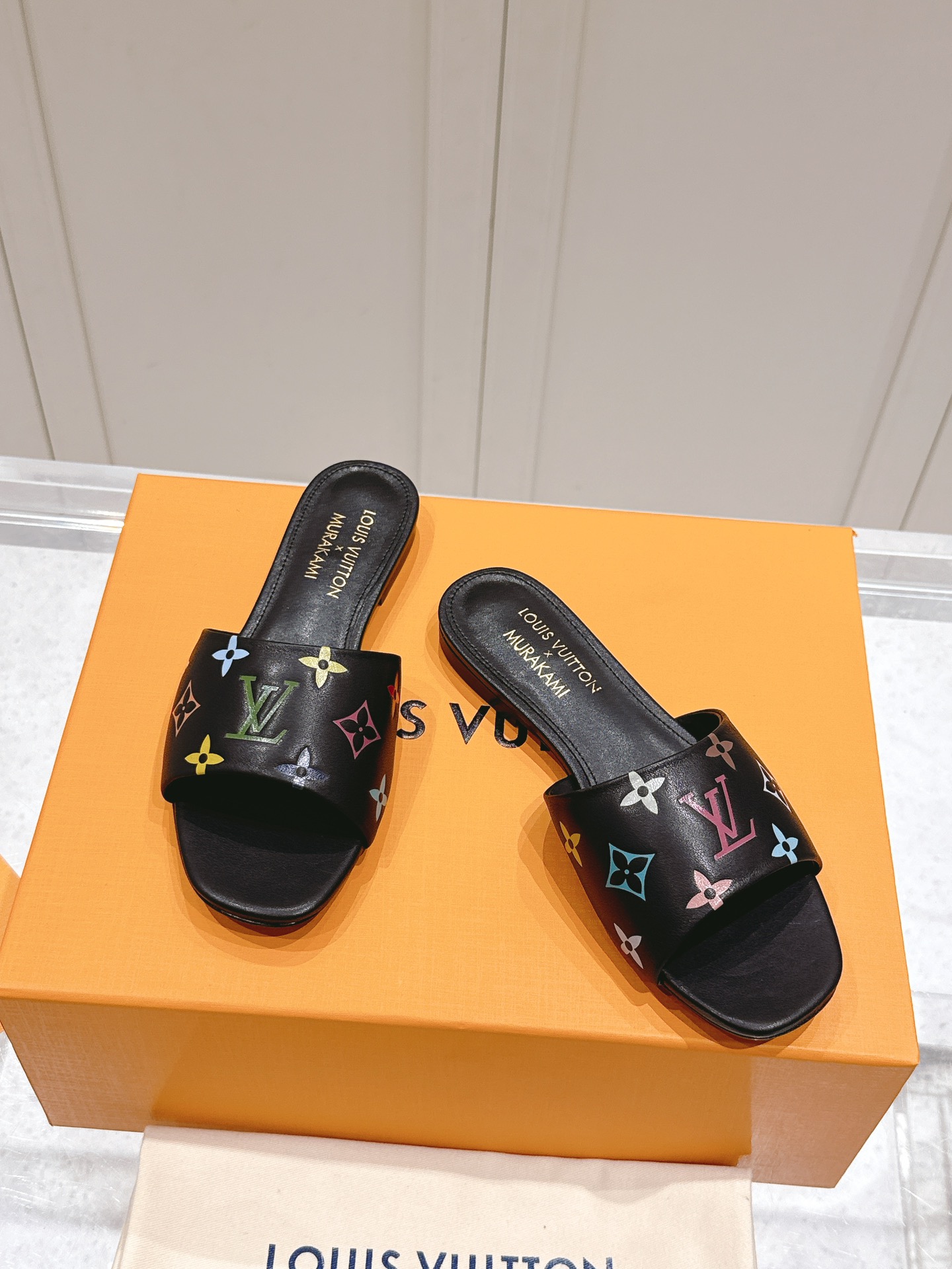 Louis Vuitton LV x TM 路易威登x村上隆联名6AM 系列 白三彩 平底 凉拖鞋