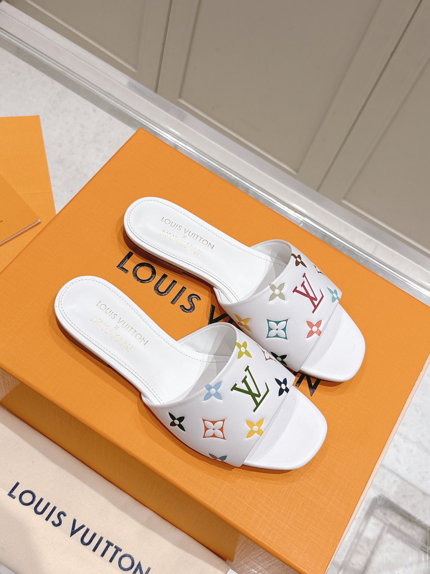 Louis Vuitton LV x TM 路易威登x村上隆联名6AM 系列 白三彩 平底 凉拖鞋