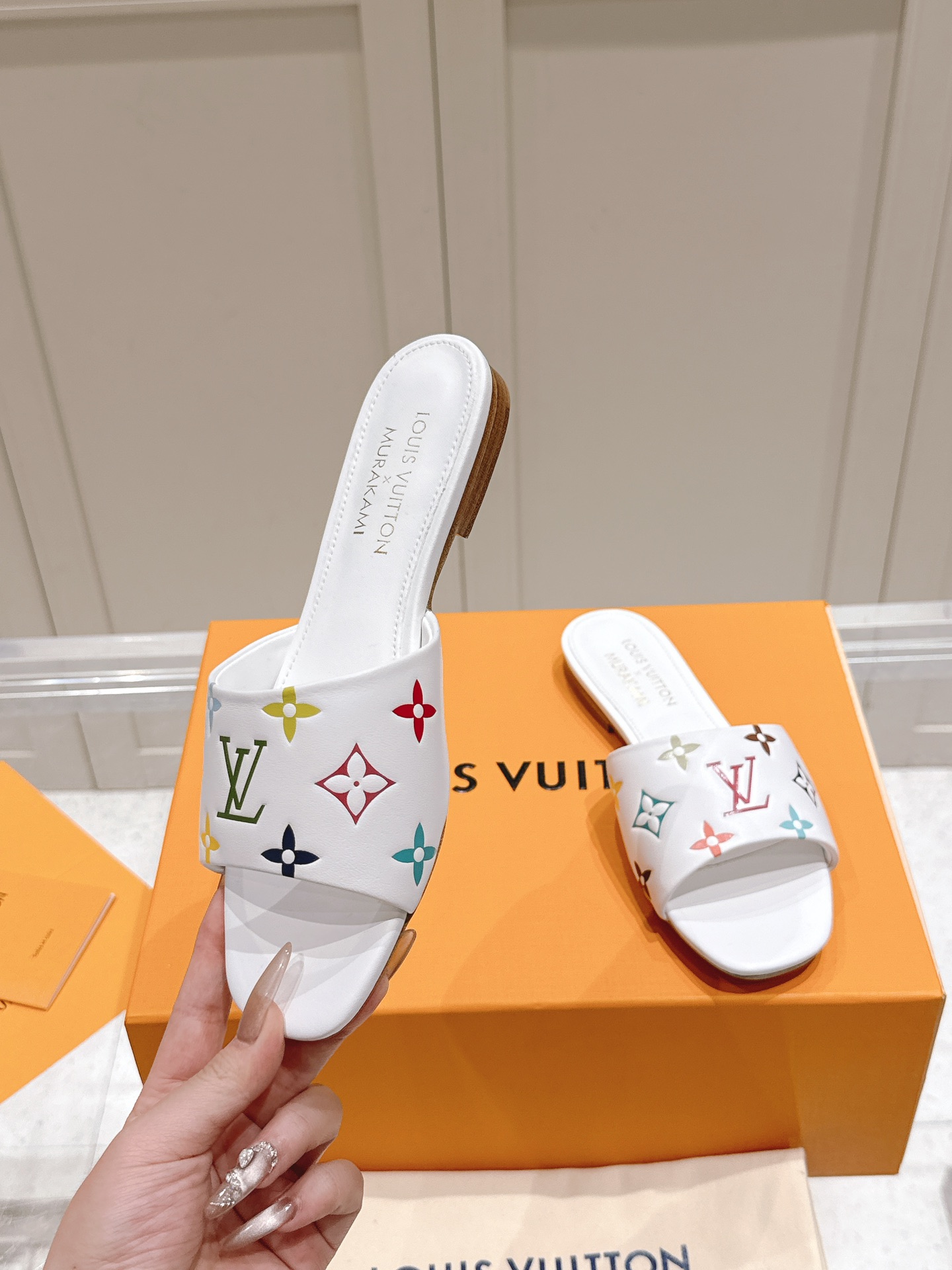 Louis Vuitton LV x TM 路易威登x村上隆联名6AM 系列 白三彩 平底 凉拖鞋