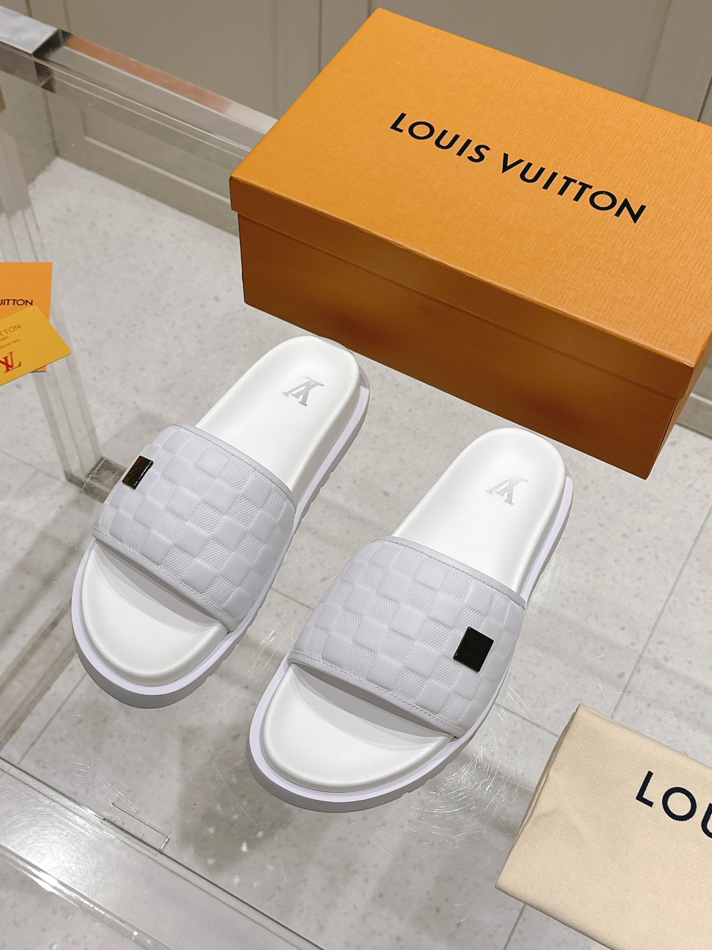 Hermès Louis vuitton 25ss 沙滩拖 又一 最新 版本