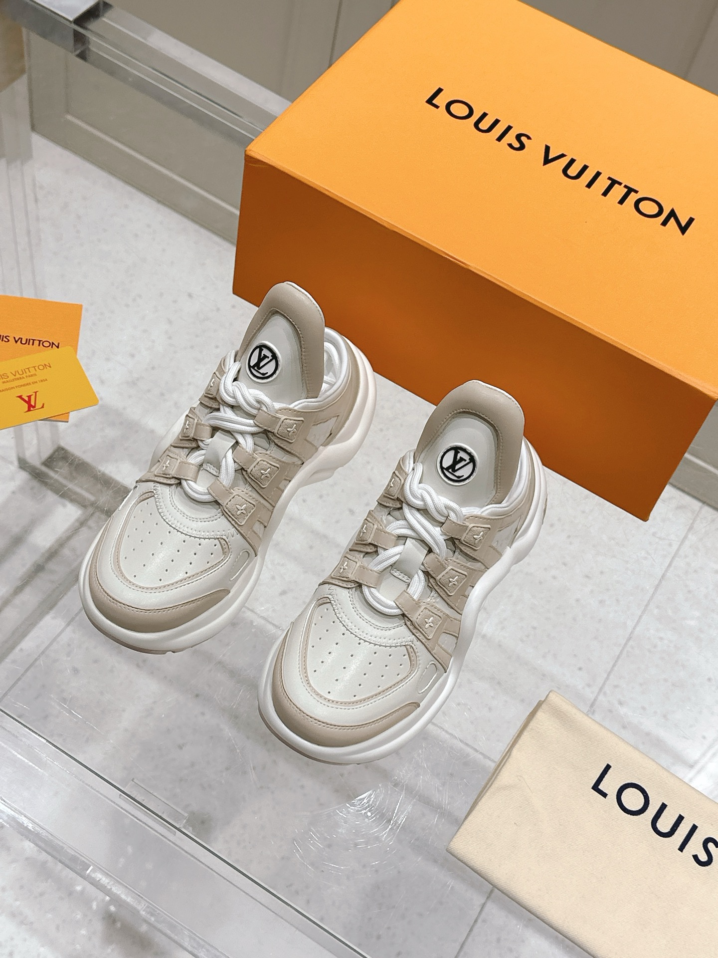 Louis Vuitton Archlight Sneaker: Iconic Design, Premium Leather, Comfortable Fit 3 i1743774420510 4522 0 0