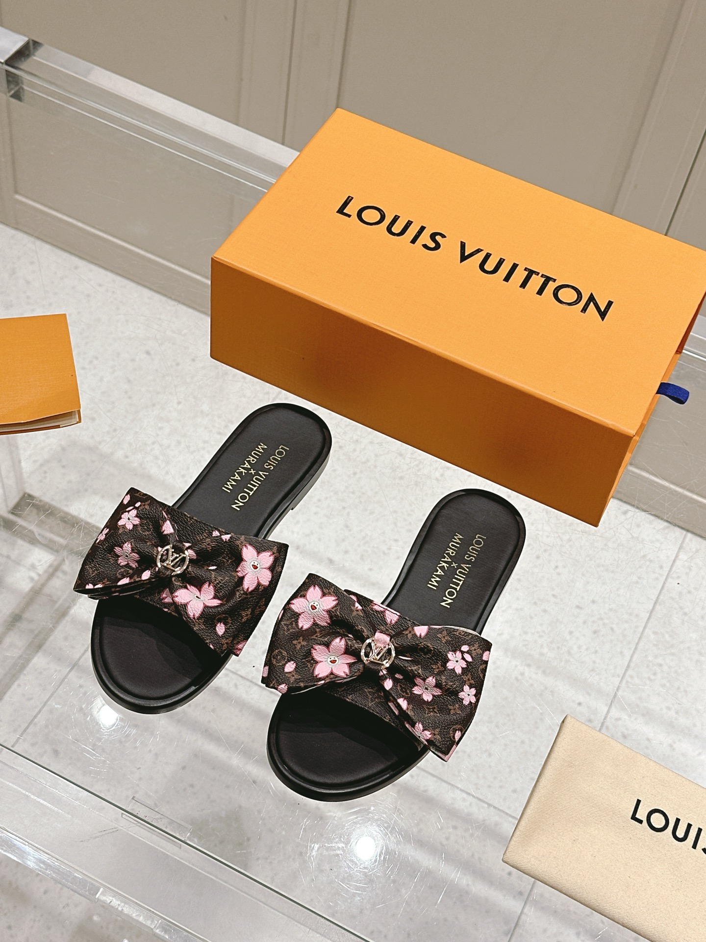 Louis Vuitton LV x TM 路易威登x村上隆联名6AM 系列 白三彩 平底 凉拖鞋超大蝴蝶结