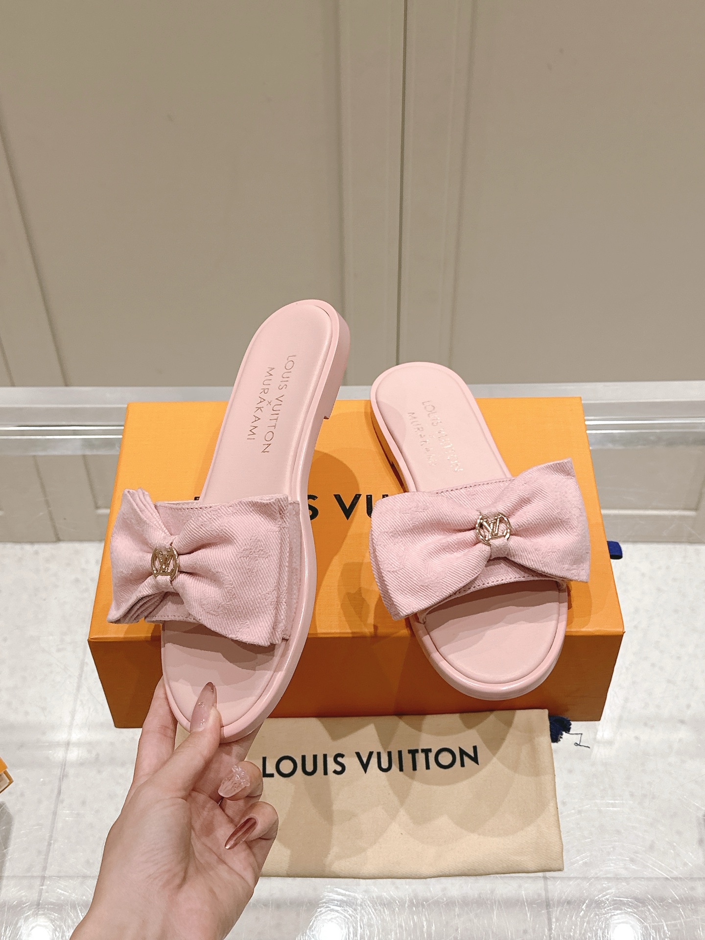 Louis Vuitton LV x TM 路易威登x村上隆联名6AM 系列 白三彩 平底 凉拖鞋超大蝴蝶结