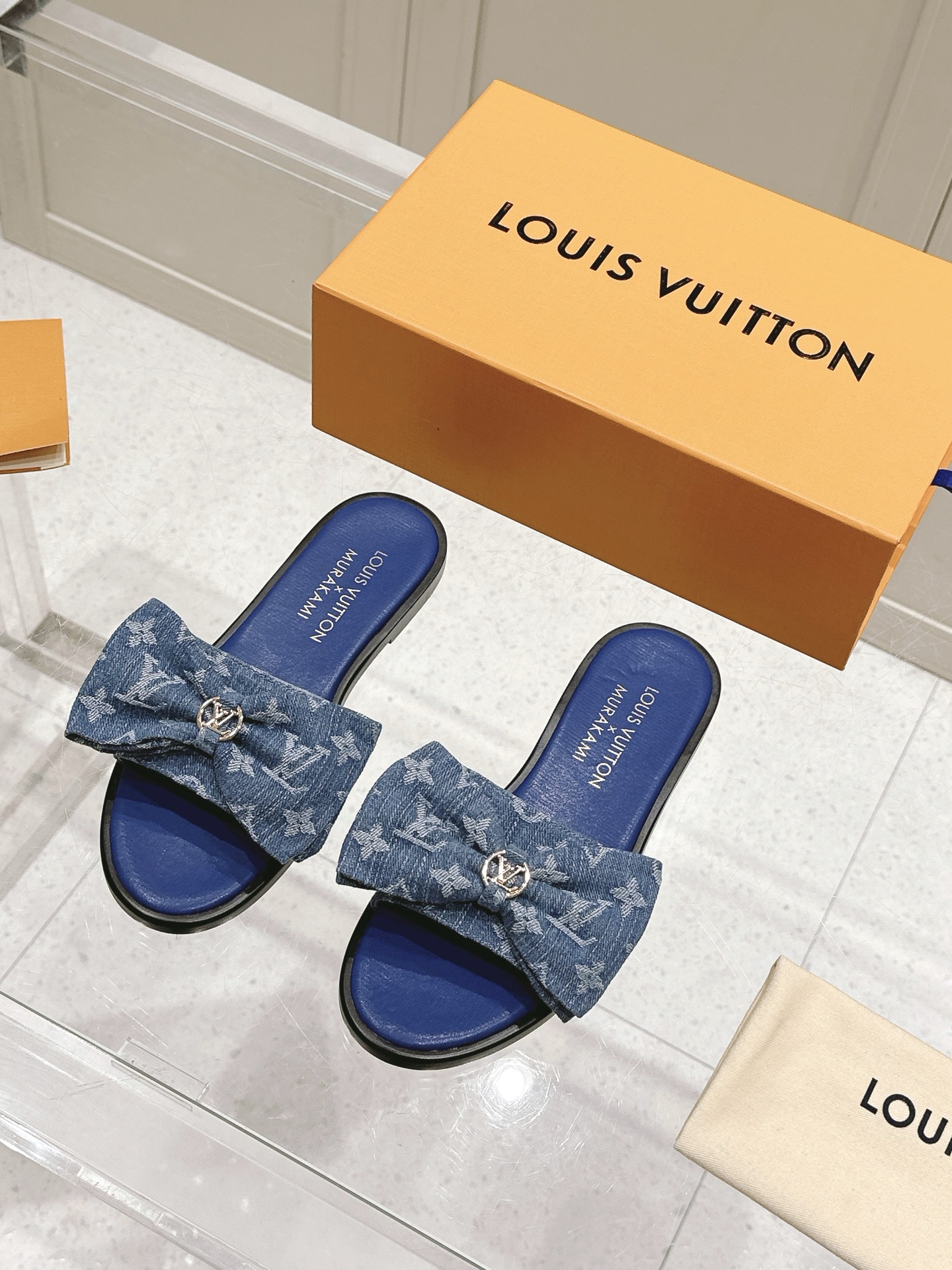 Louis Vuitton LV x TM 路易威登x村上隆联名6AM 系列 白三彩 平底 凉拖鞋超大蝴蝶结