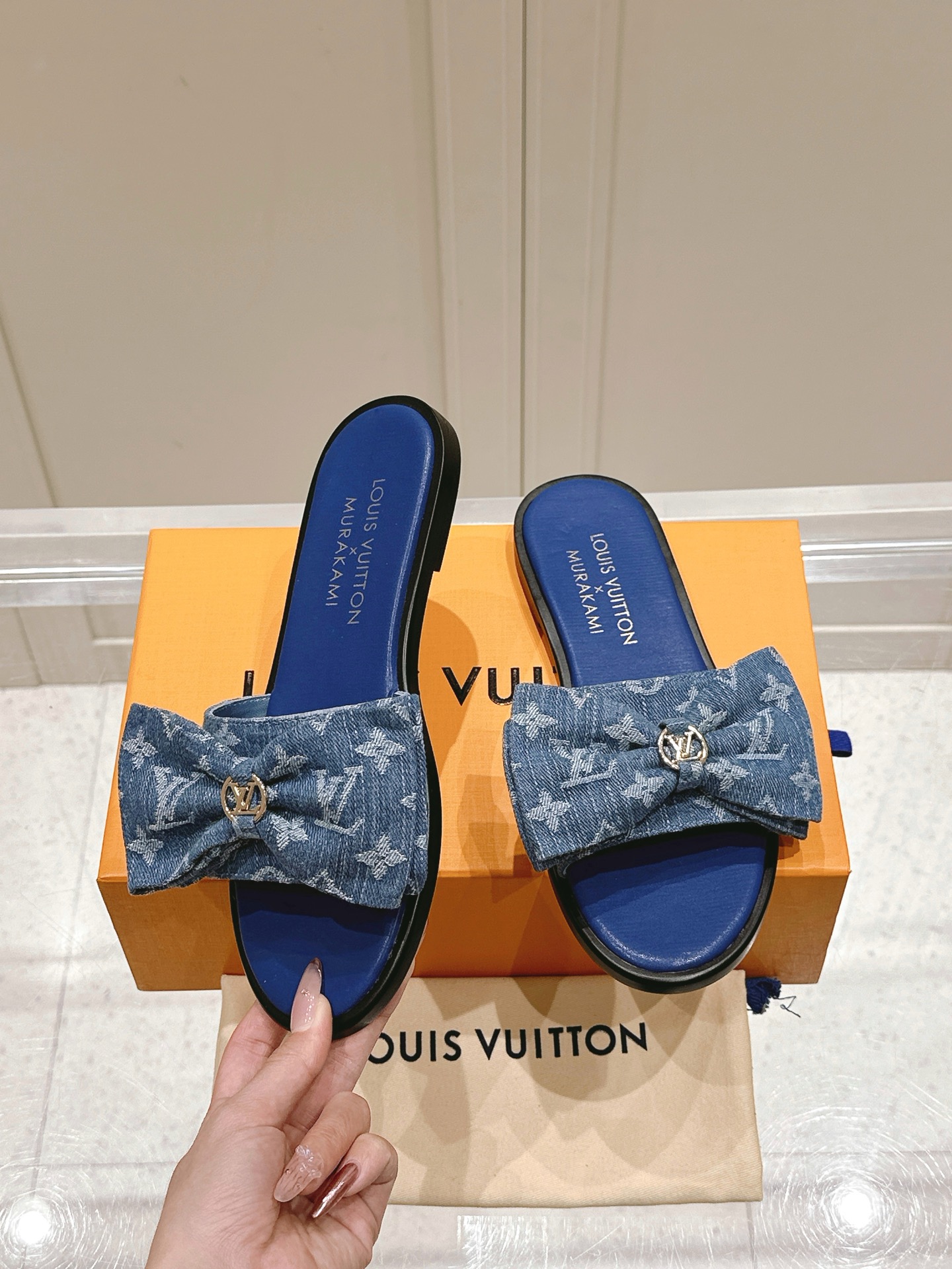 Louis Vuitton LV x TM 路易威登x村上隆联名6AM 系列 白三彩 平底 凉拖鞋超大蝴蝶结