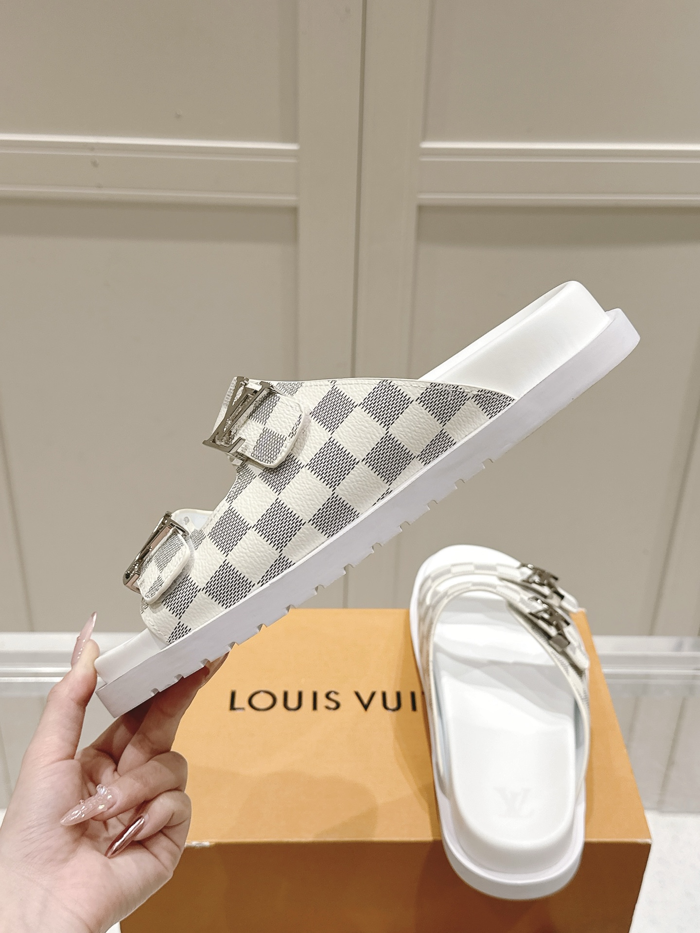 Louis Vuitton LV路易威登 驴家新品 主打最新款驴牌拖鞋 硬货上新