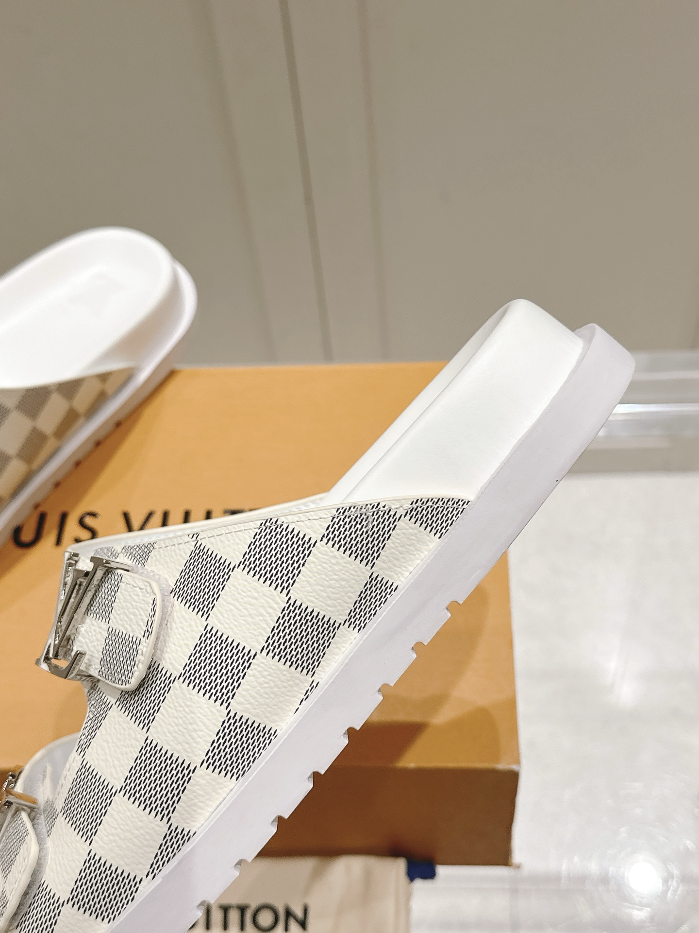 Louis Vuitton LV路易威登 驴家新品 主打最新款驴牌拖鞋 硬货上新