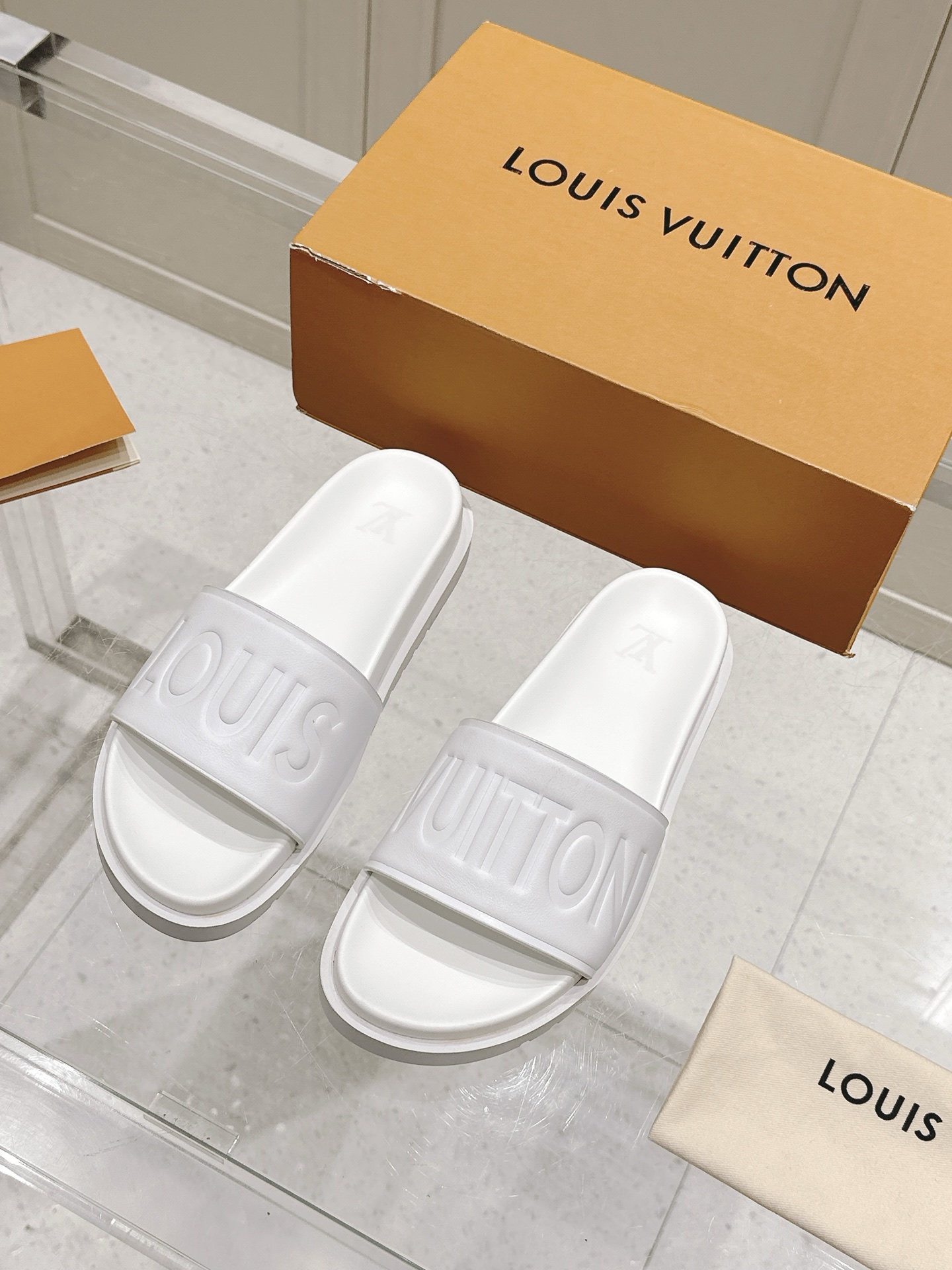 Hermès Louis vuitton 25ss 沙滩拖 又一 最新 版本