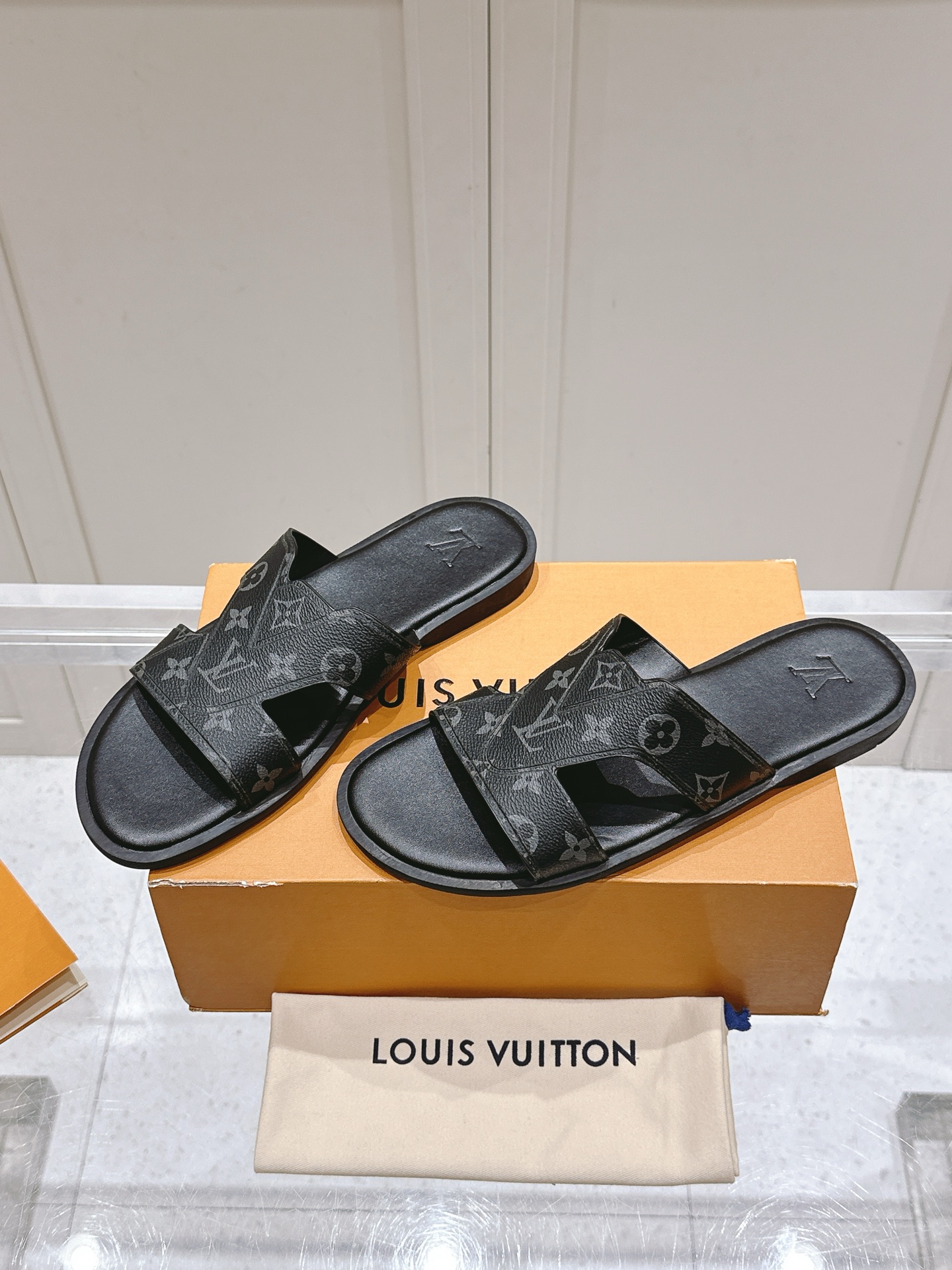 Hermès Louis vuitton 25ss 沙滩拖 又一 最新 版本