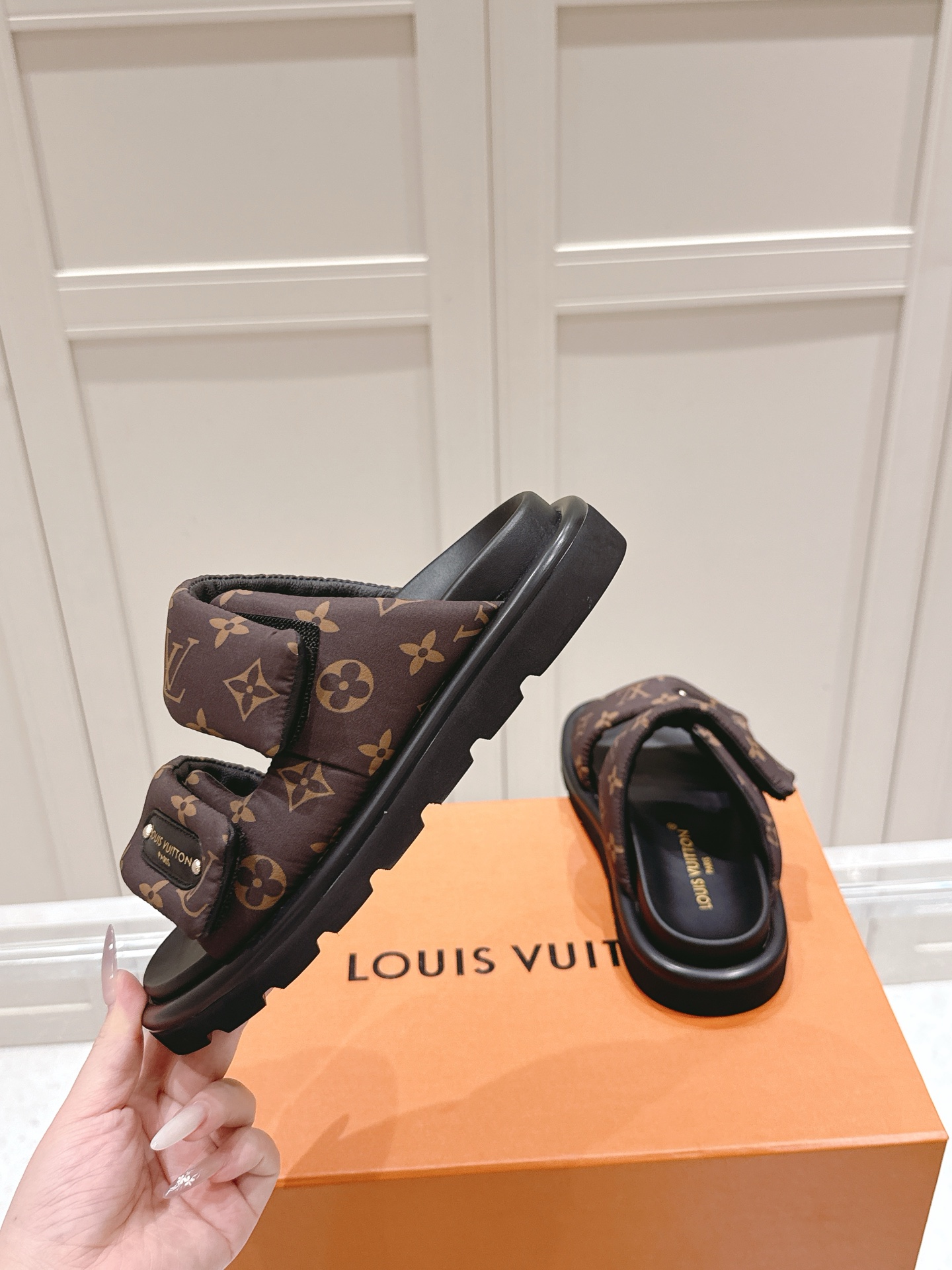 Louis Vuitton Pool Pillow Comfort Monogram Sandals - Women's Designer Slides 6 i1746444169316 6082 0 4