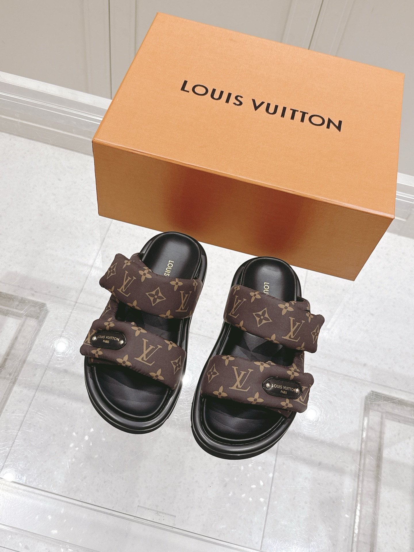 Louis Vuitton Pool Pillow Comfort Monogram Sandals - Women's Designer Slides 2 i1746444170651 9062 0 0