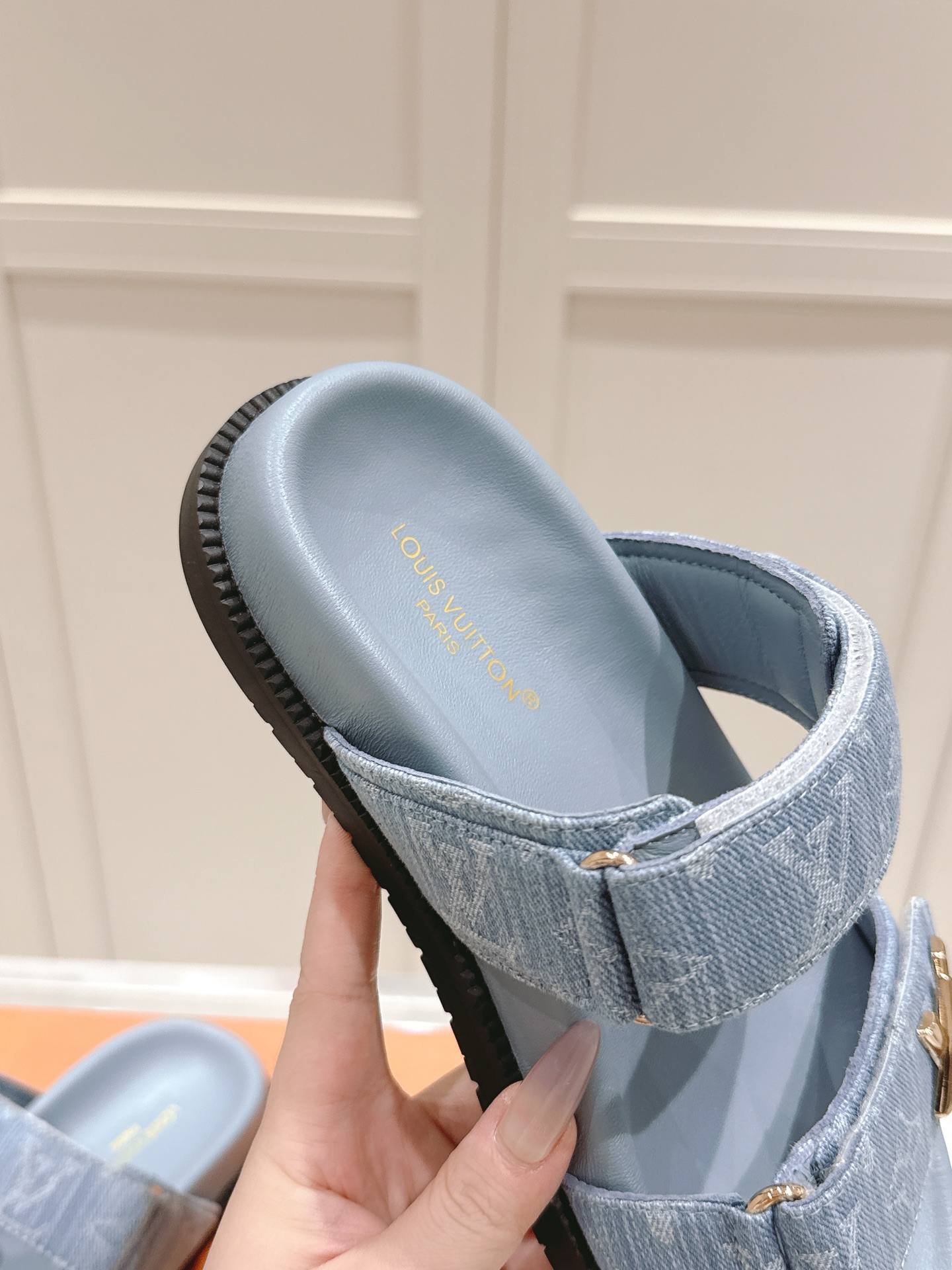 Louis Vuitton x Murakami Takashi Bom Dia Comfort Flat Mules Sandals 8 i1746444583286 7916 0 6