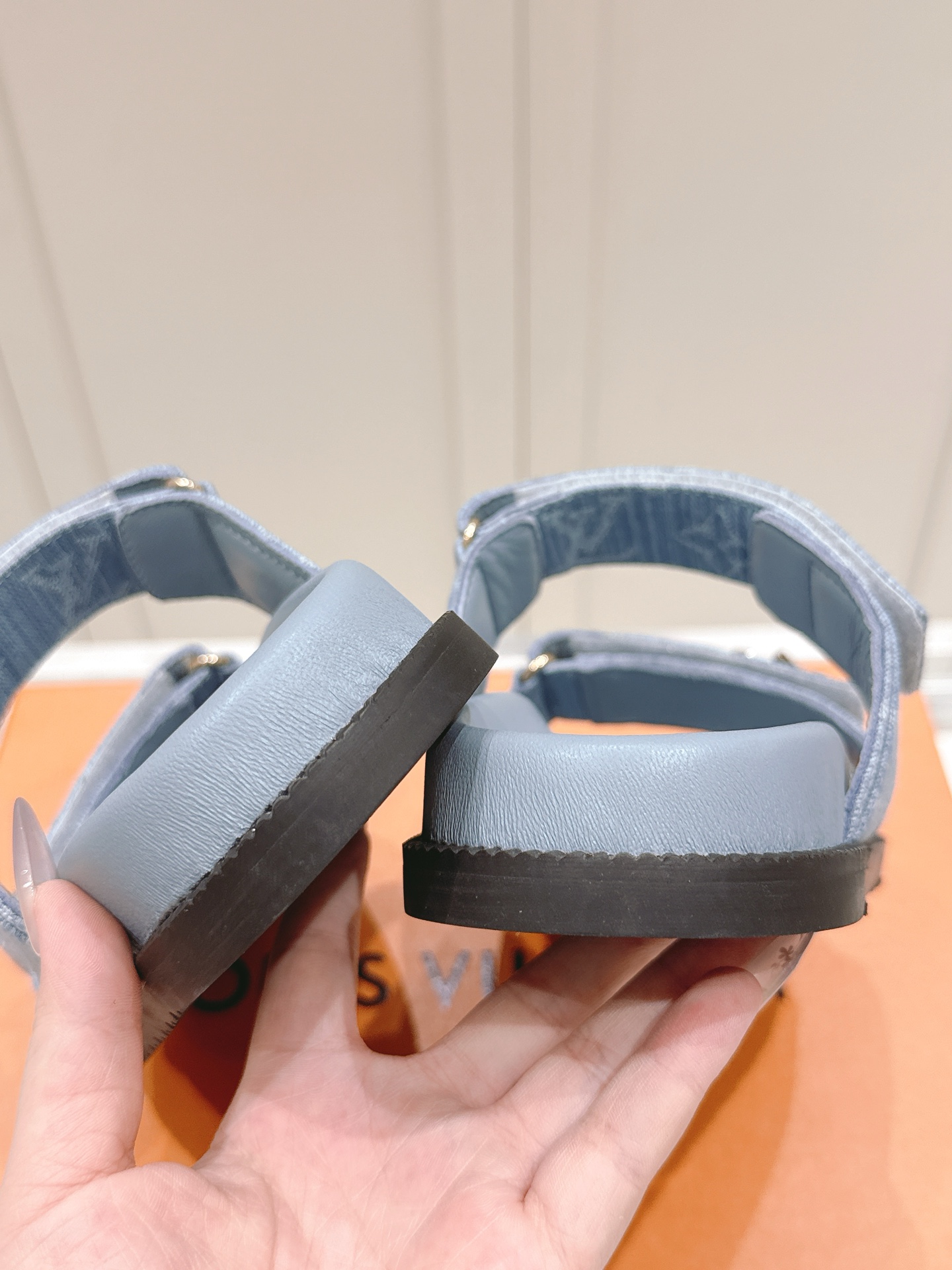 Louis Vuitton x Murakami Takashi Bom Dia Comfort Flat Mules Sandals 10 i1746444585994 5062 0 8
