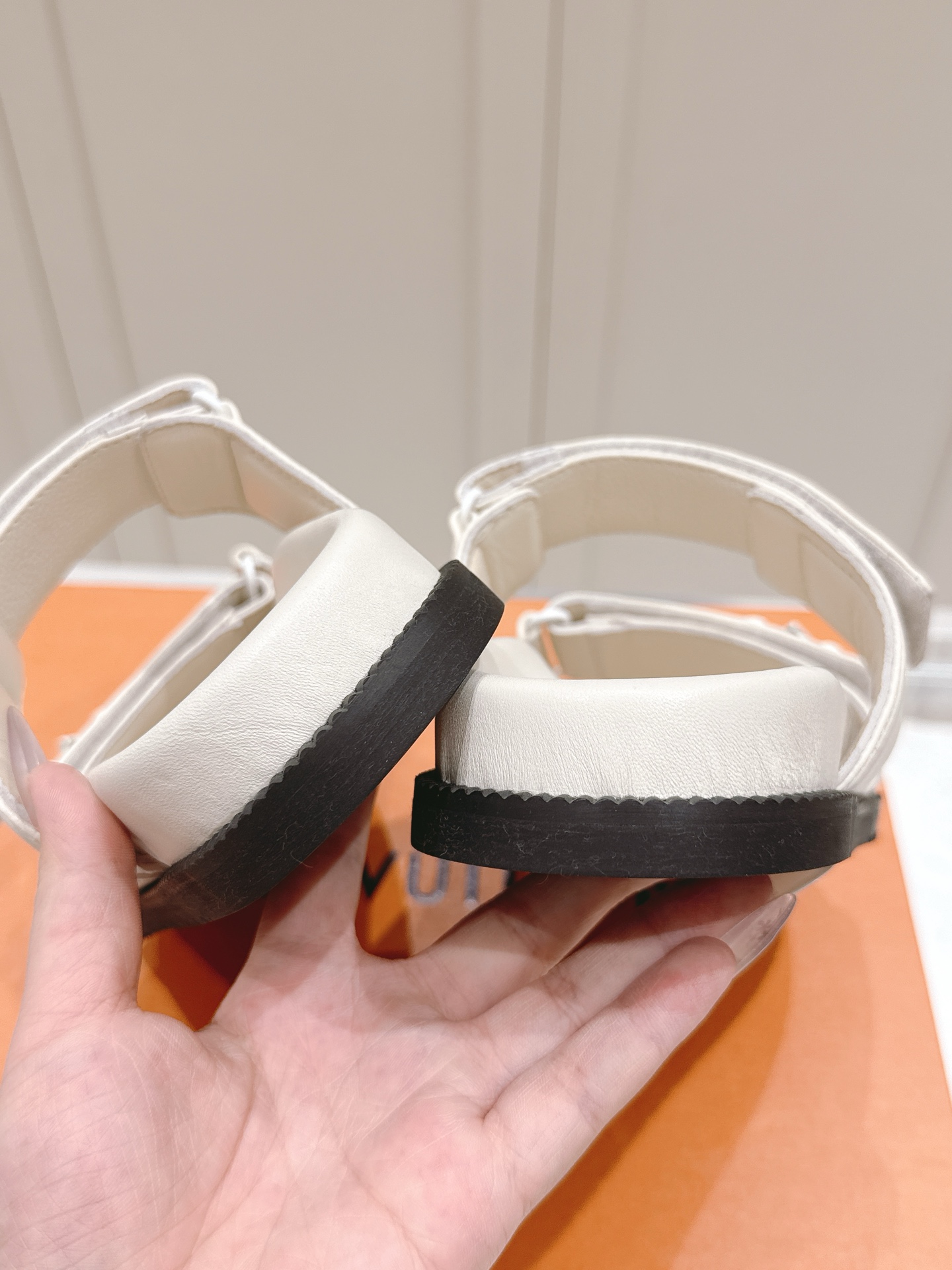 Louis Vuitton x Murakami Takashi Bom Dia Comfort Flat Denim Sandals 10 i1746444637841 3377 0 8