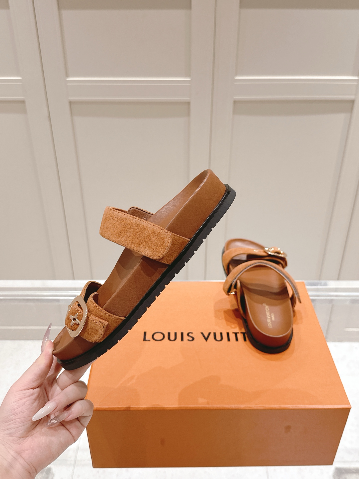 Louis Vuitton x Murakami Takashi Bom Dia Comfort Flat Denim Sandals 6 i1746444691109 9063 0 4