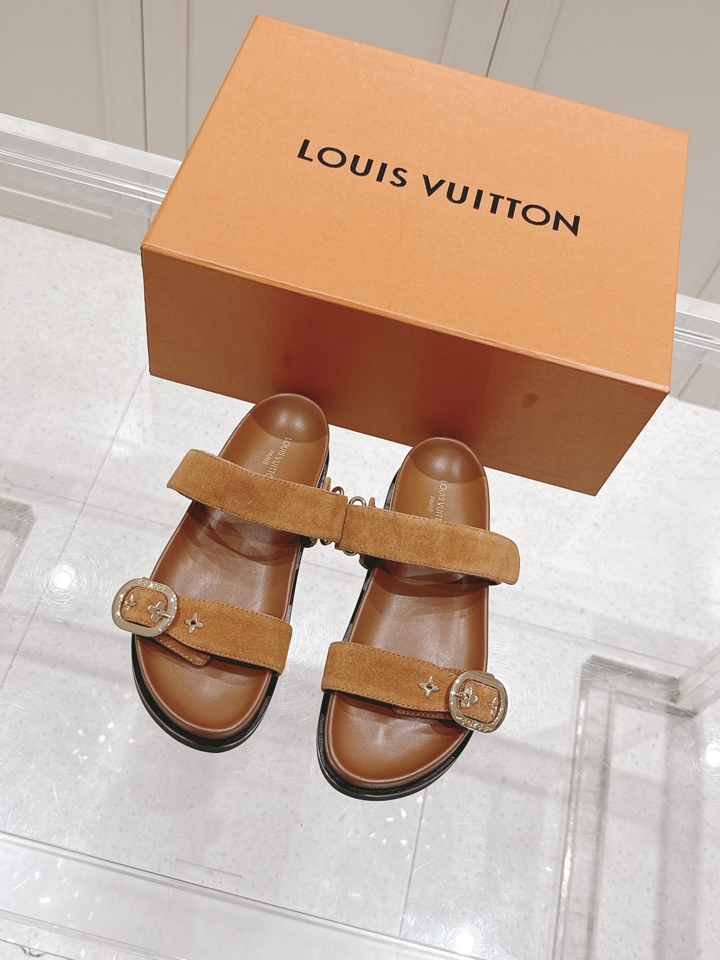 Louis Vuitton x Murakami Takashi Bom Dia Comfort Flat Denim Sandals 2 i1746444691214 7127 0 0