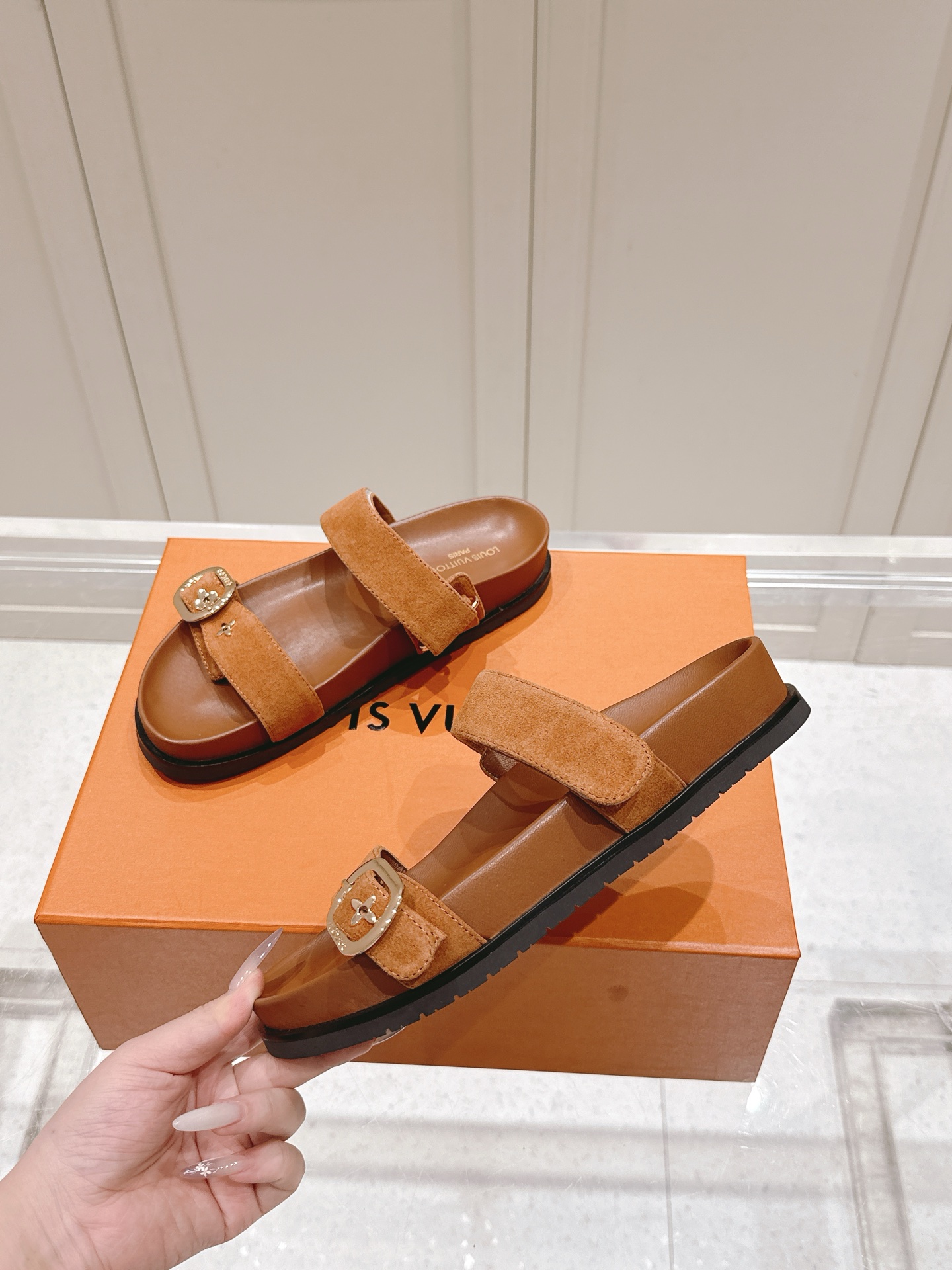 Louis Vuitton x Murakami Takashi Bom Dia Comfort Flat Denim Sandals 4 i1746444695133 4942 0 2