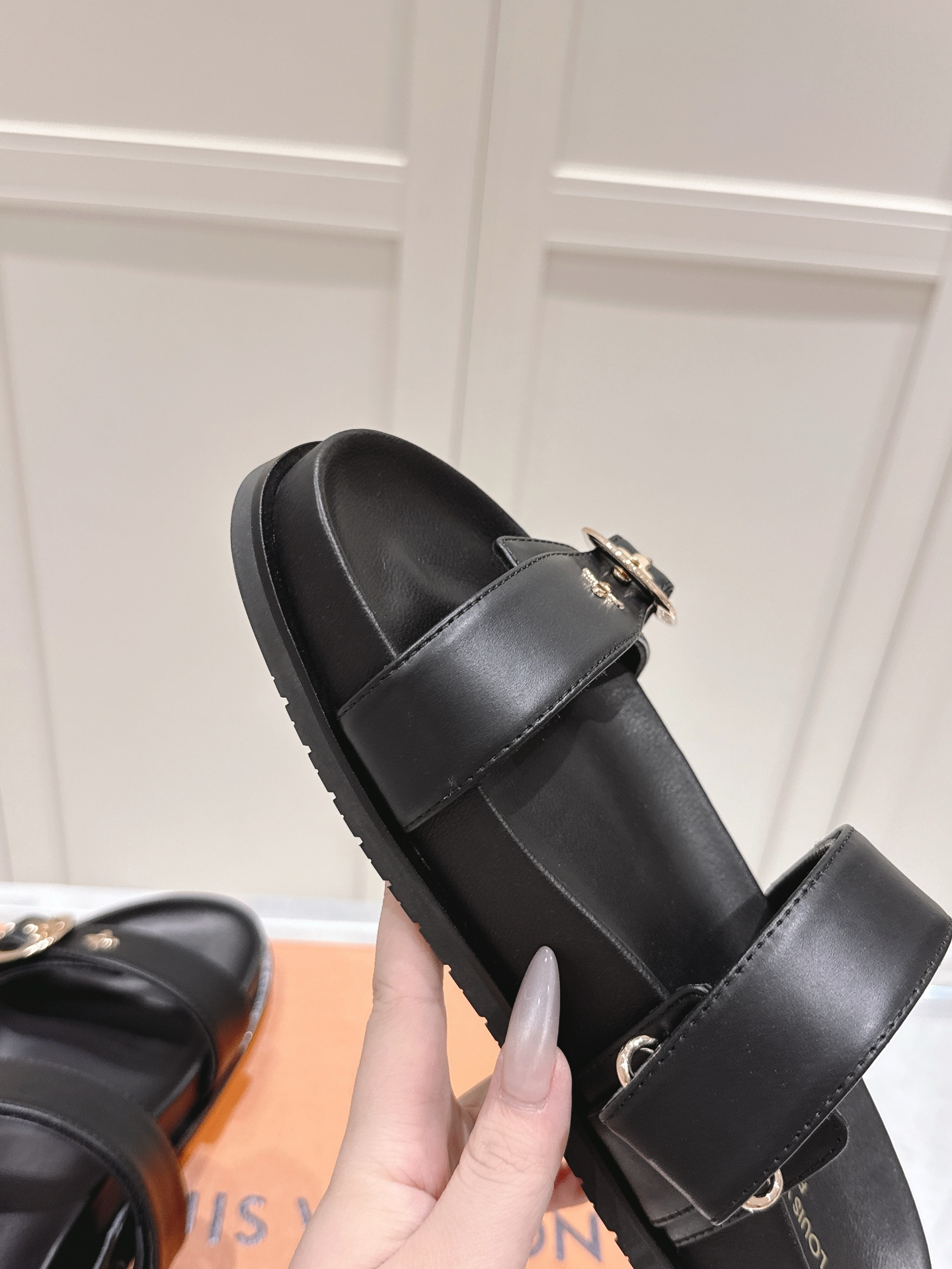 Louis Vuitton x Murakami Takashi Bom Dia Comfort Sandals 7 i1746444715091 5663 0 5
