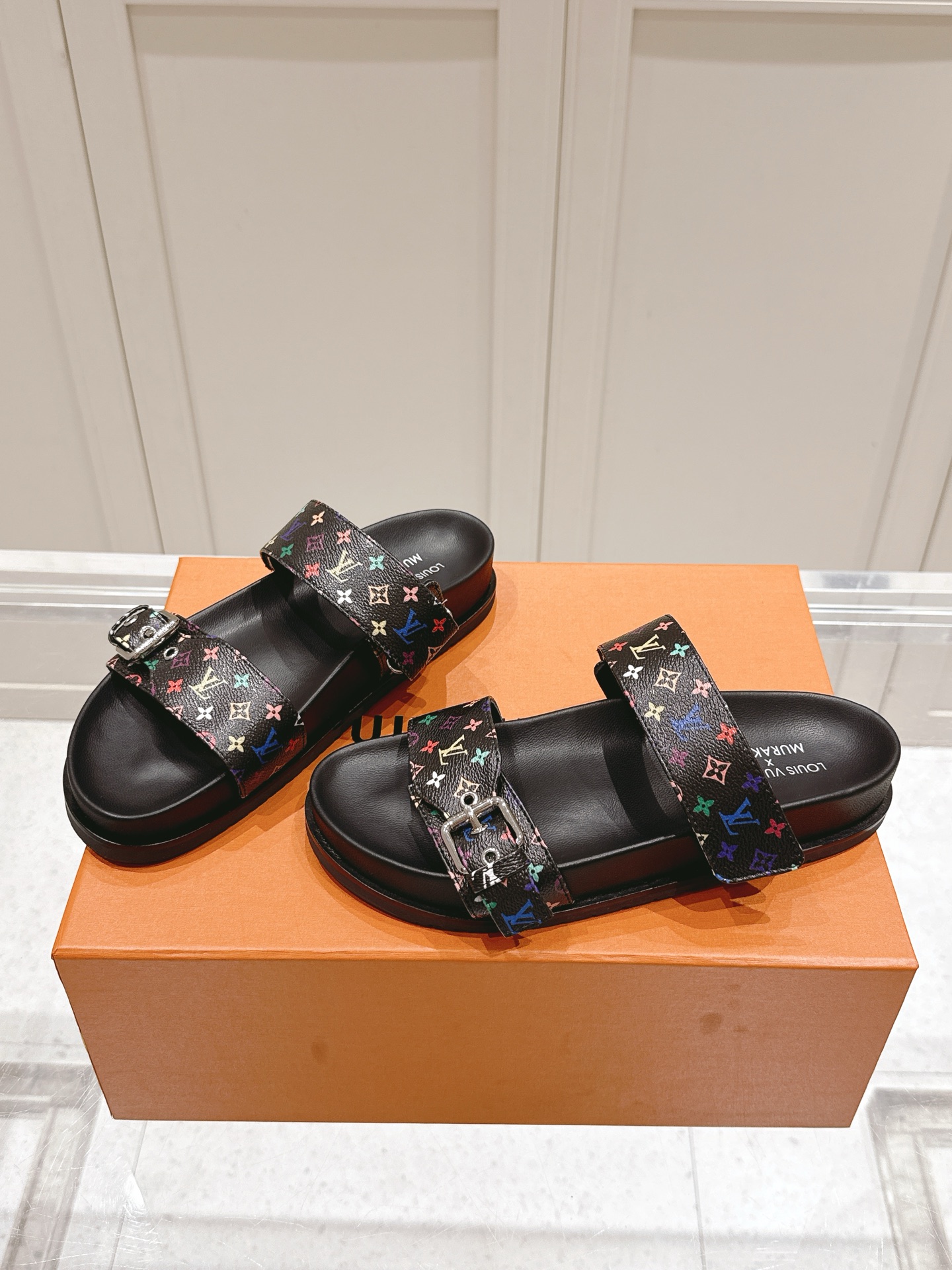 Louis Vuitton x Murakami Takashi Bom Dia Comfort Flat Denim Sandals 5 i1746444827643 5430 0 3