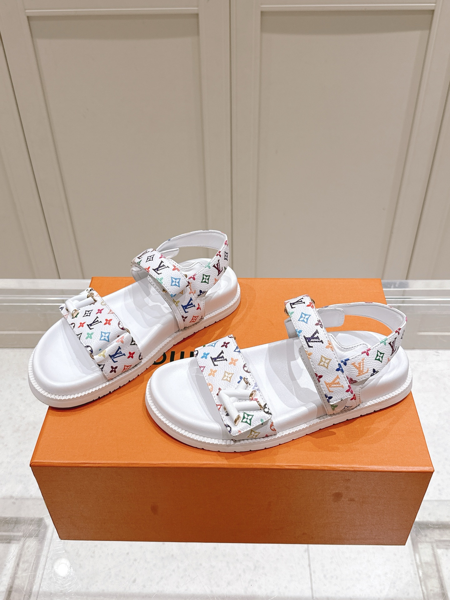 Louis Vuitton x Murakami Takashi Bom Dia Comfort Flat Denim Sandals 5 i1746445194999 6897 0 3