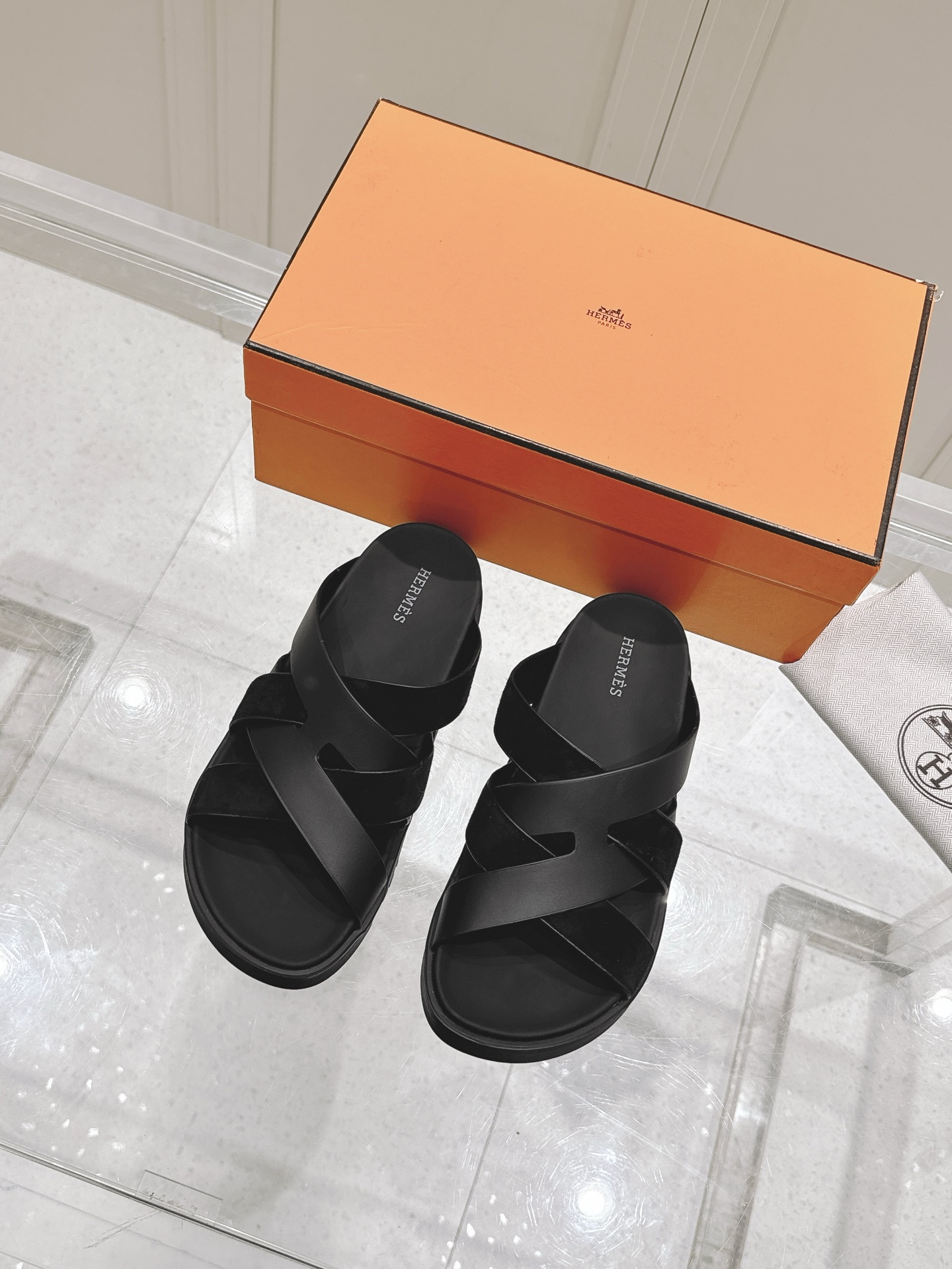 NO:264484,Top version of couples Hermes Kazimir series Cross webbing Waterproof platform sandals Retro Second uncle shoes H slippers Original purchase and development Made this Kazimir woven strip and calfskin functional sandals. The interwoven upper inspired by the iconic pattern of 