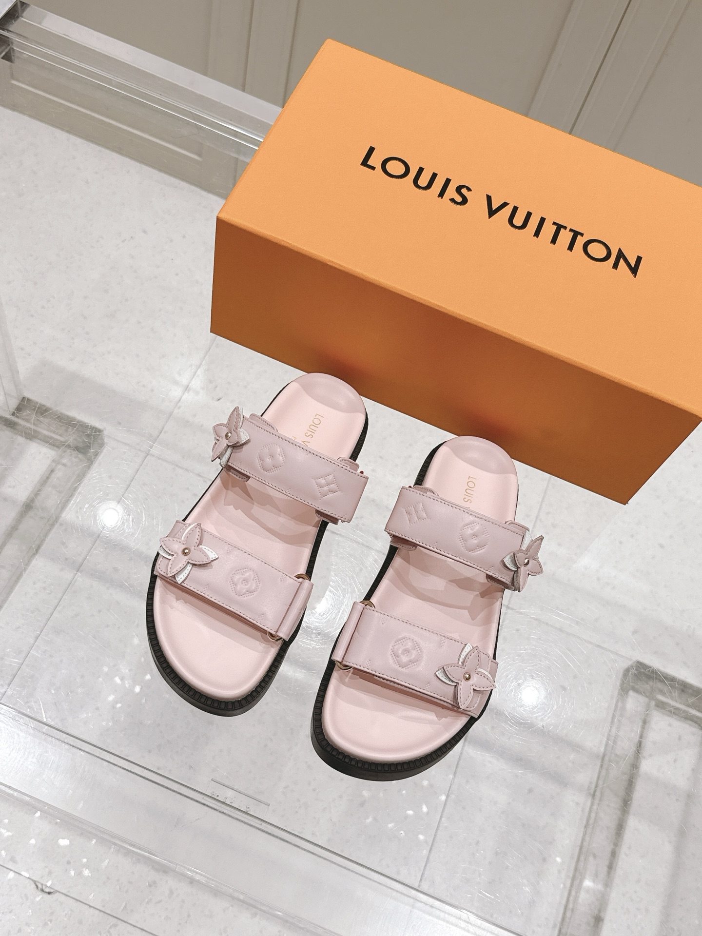 Louis Vuitton LV村上隆联名 L家驴牌BOM DIA COMFORT系列 魔术贴 牛仔布 老花 凉鞋 平底凉拖鞋