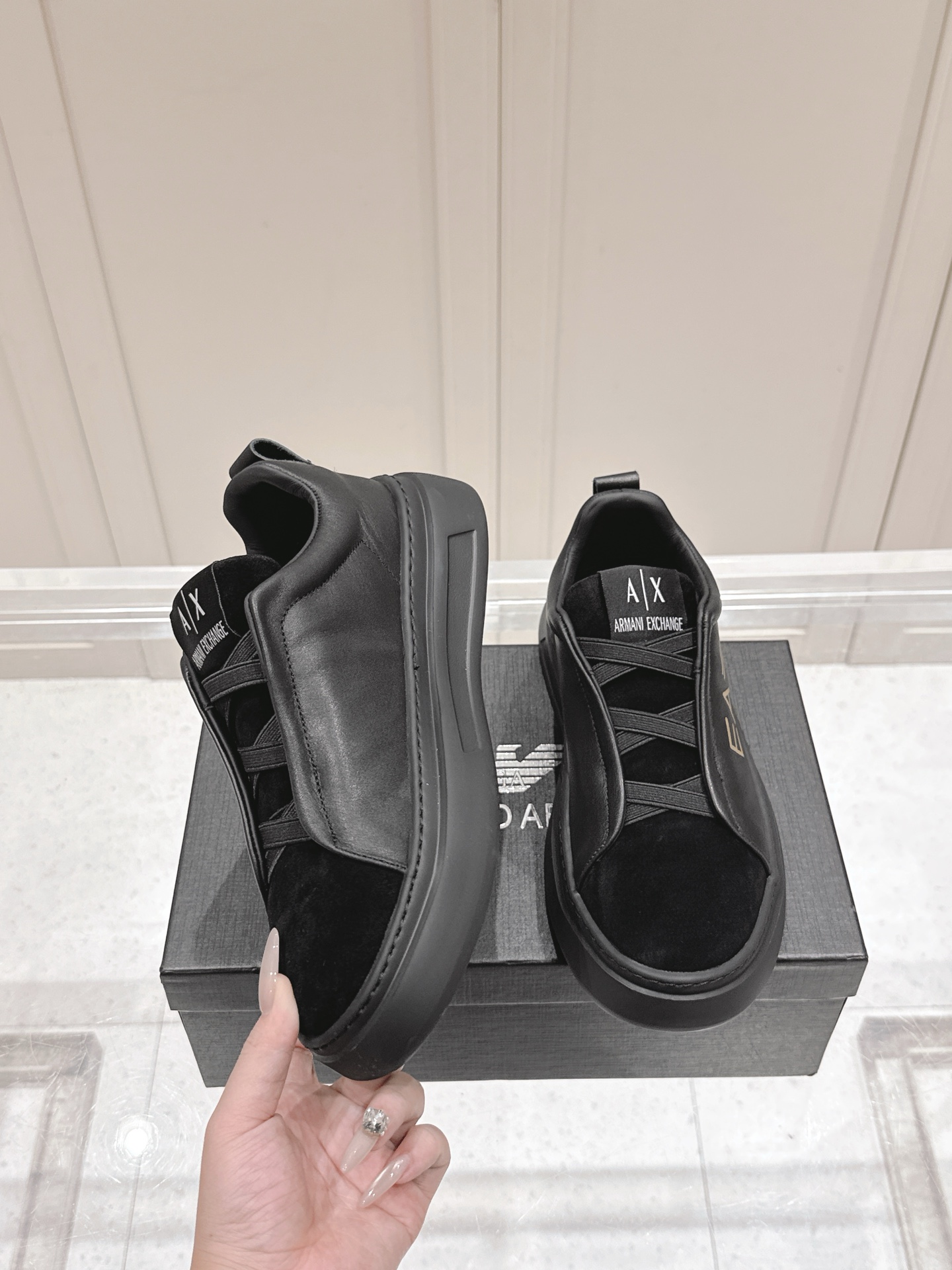 Top 700 Men’s Emporio Armani EA7 Leisure Sneakers: Stylish, Sporty, and Comfortable - 图片 2