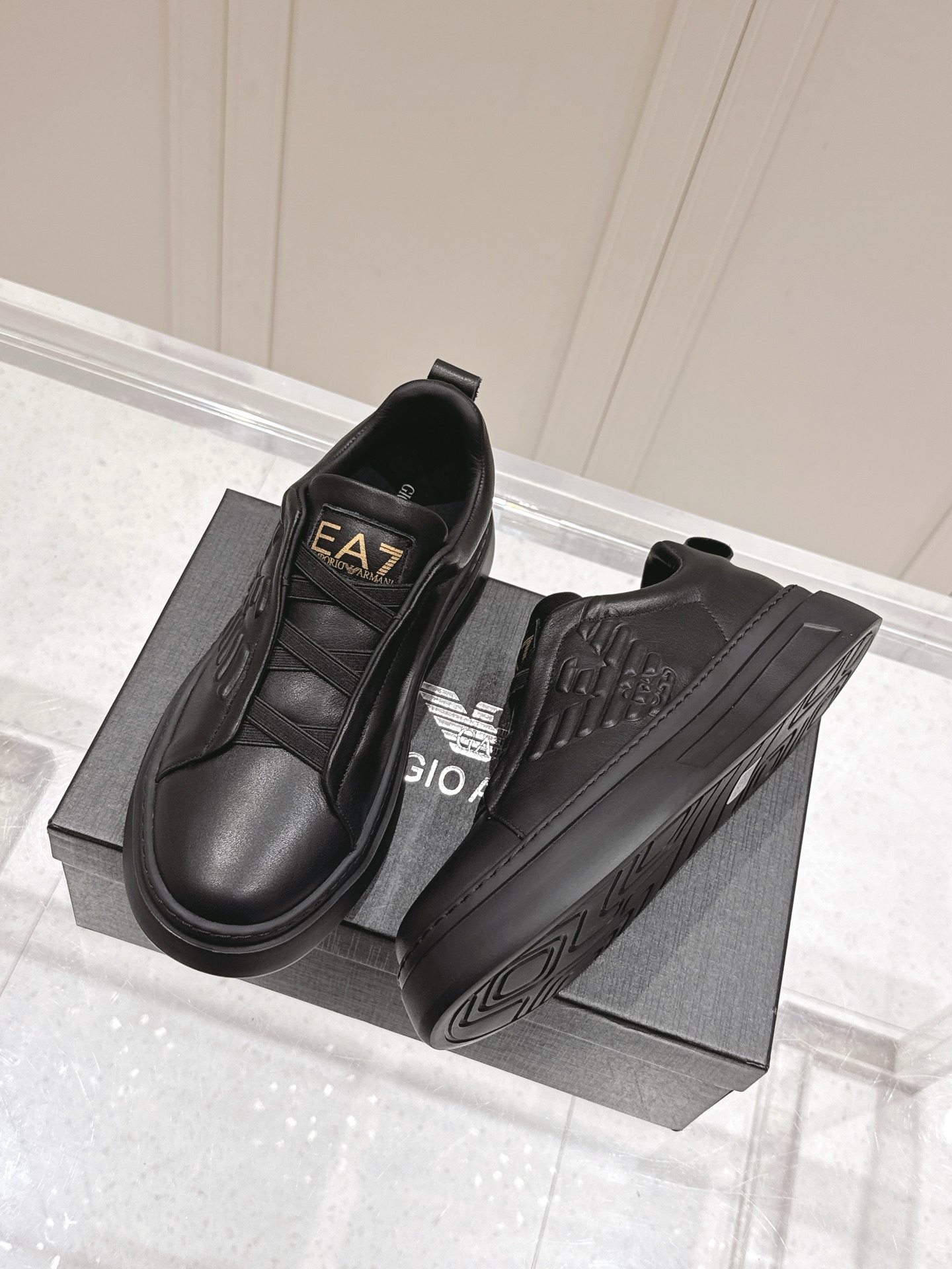 Top: 700 Men’s Emporio Armani EA7 Leisure Sneakers, Original Design, Zirconium Fabric, Custom Sizes - 图片 1