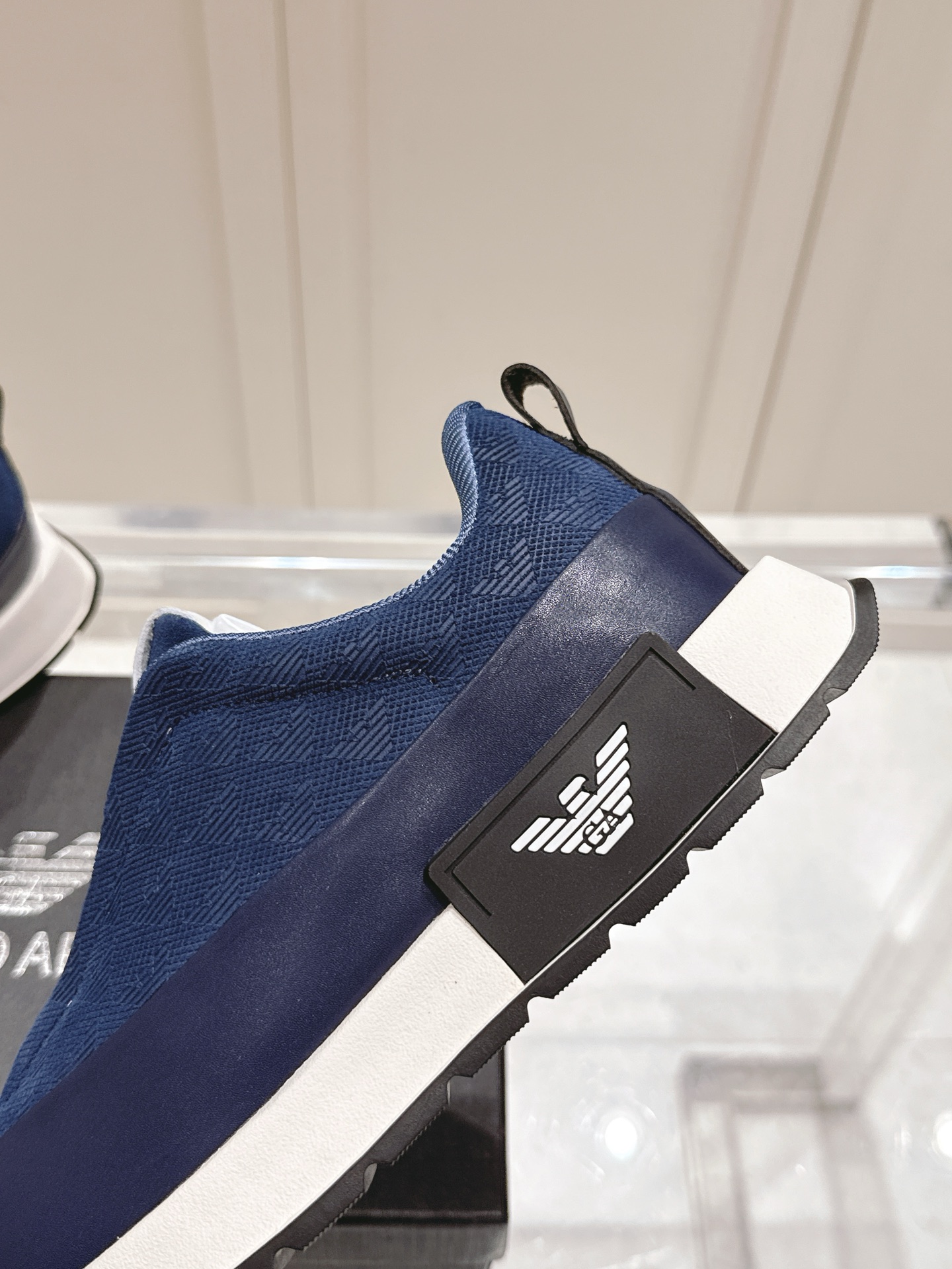 EA7 Leisure Sneakers: Male Version 675, Original Custom Materials and Details - 图片 8