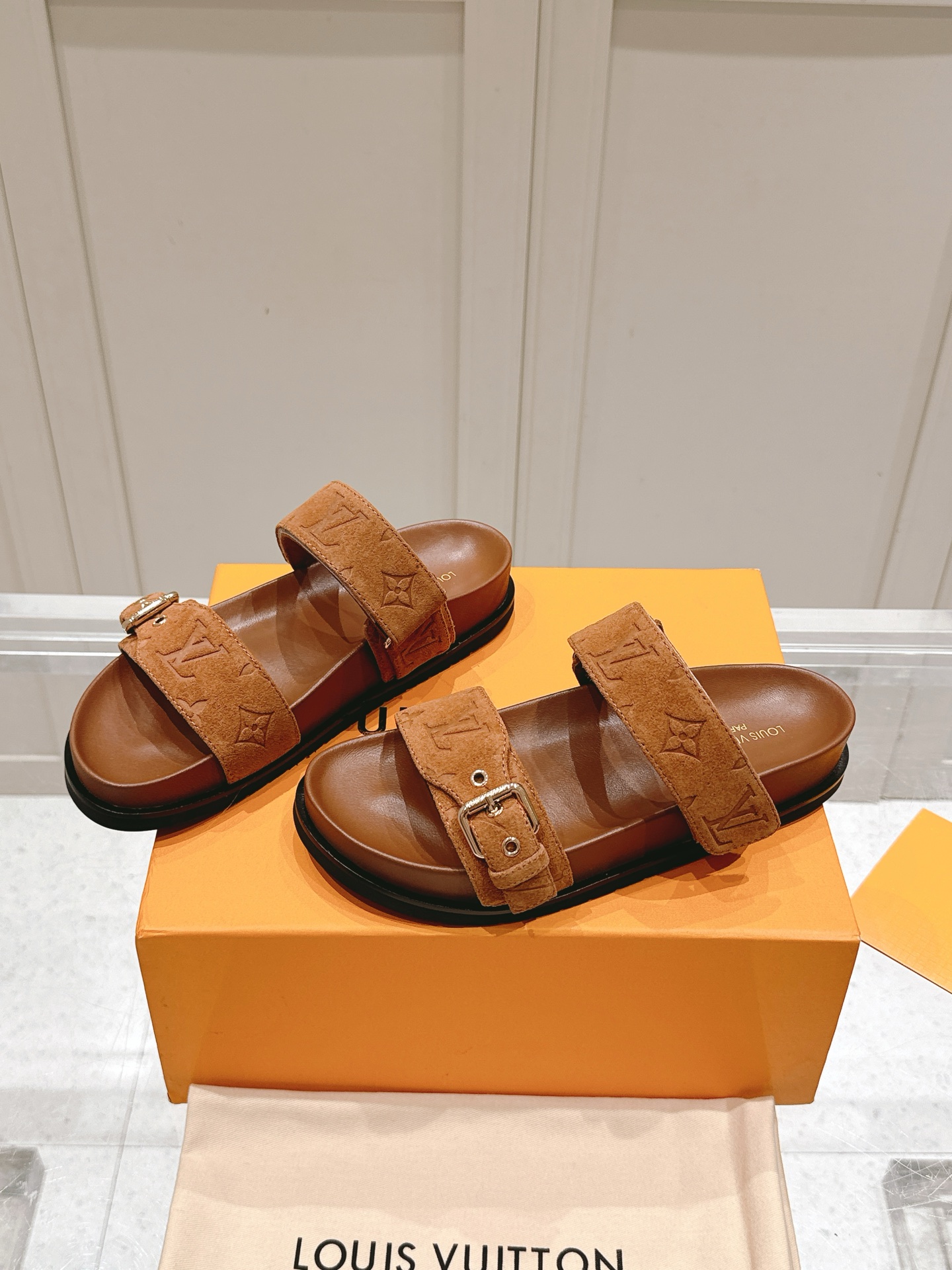 Louis Vuitton LV村上隆联名 L家驴牌BOM DIA COMFORT系列 魔术贴 牛仔布 老花 凉鞋 平底凉拖鞋
