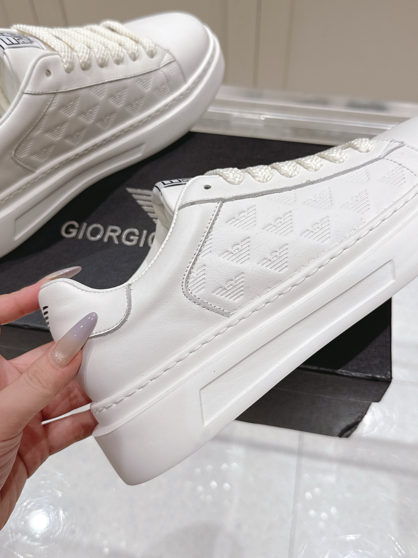 Top: 700 Men’s Emporio Armani EA7 Leisure Sneakers with Unique Design and Quality Materials - 图片 8
